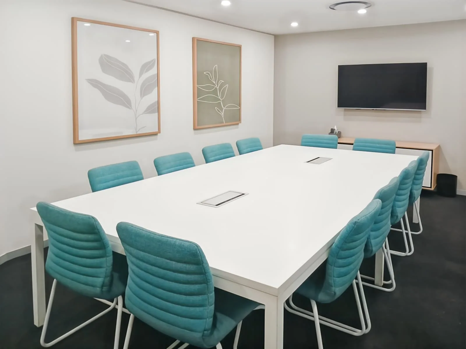 Regus Boksburg, Eastlands Office Park, Meeting room for 12 people, Johannesburg