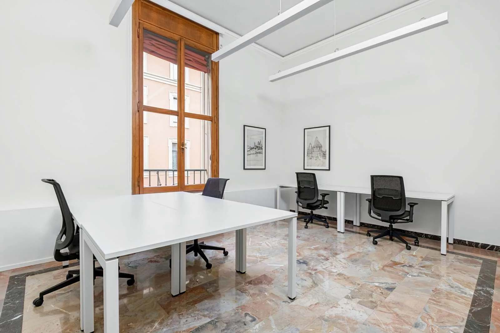 Regus Bologna, Via del Monte 1, Ufficio privato con 4 postazioni, Bologna