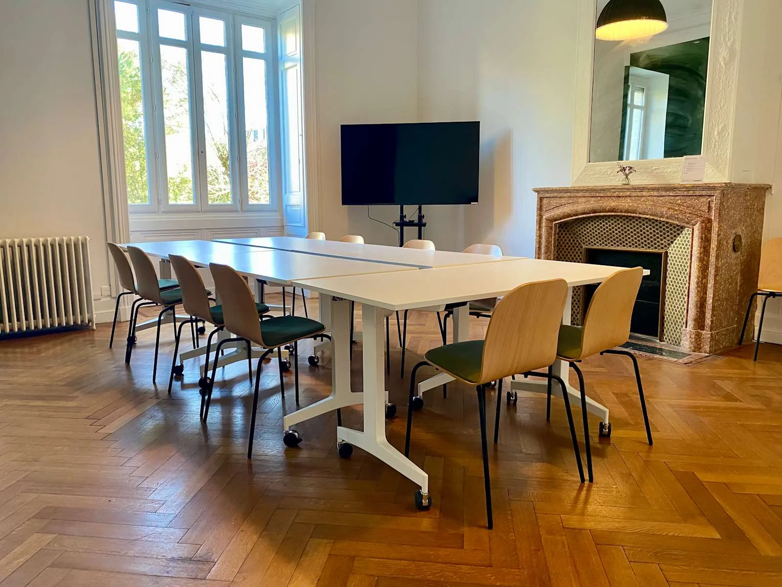 Regus Bordeaux, St Seurin Gambetta, Besprechungsraum für 10 Personen, Bordeaux