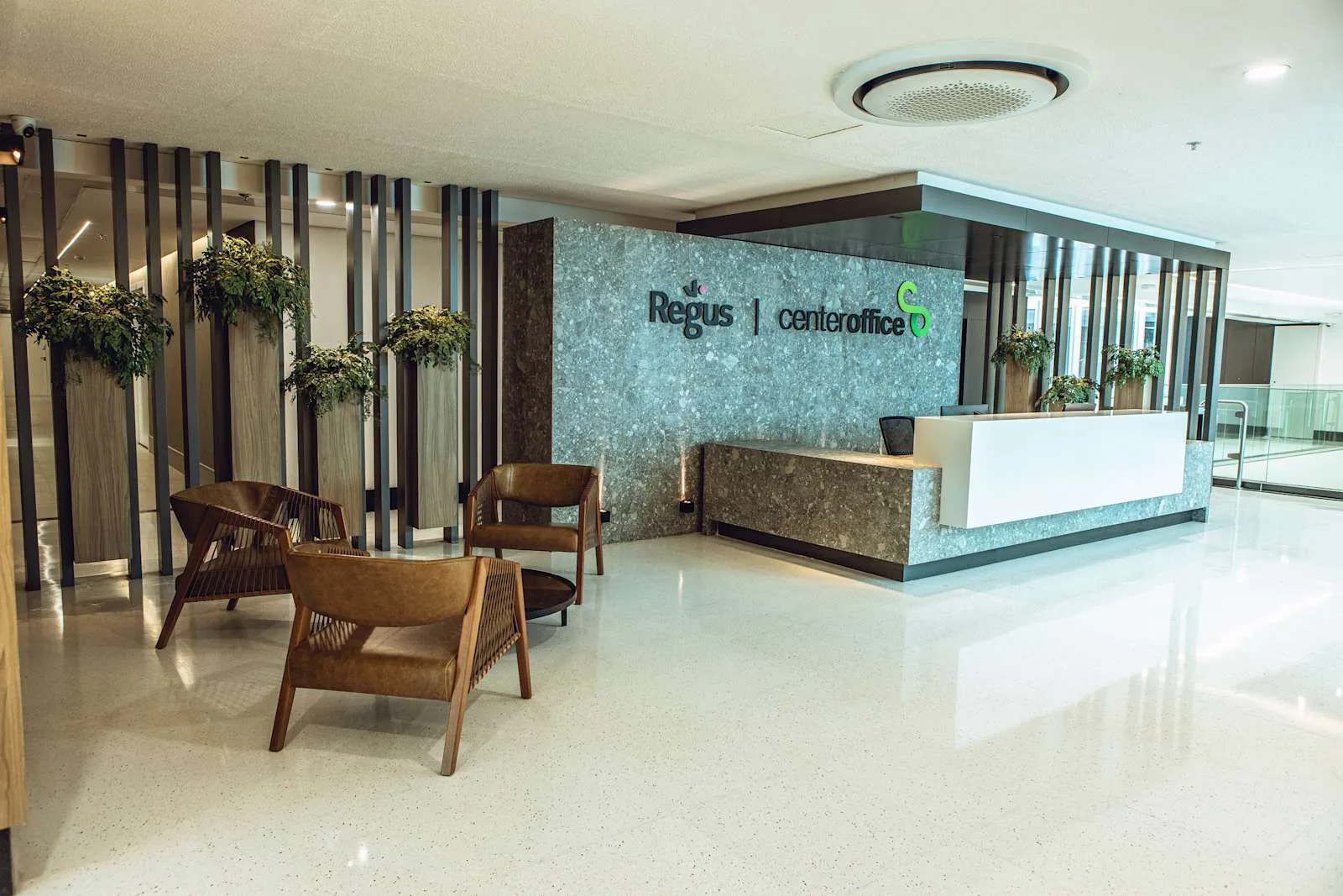 Regus BRA, Uberlandia - Center Shopping, Reception, Uberlandia