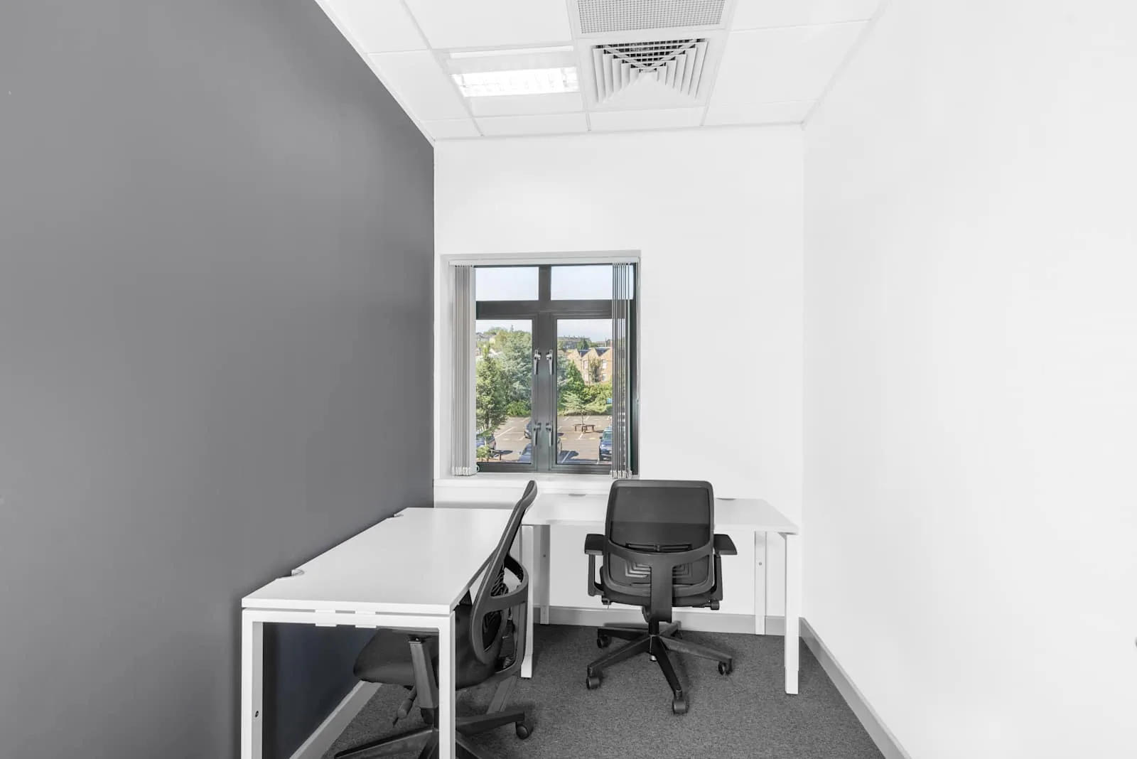 Regus BRADFORD, Shipley, Private office, 2 desks, Bradford