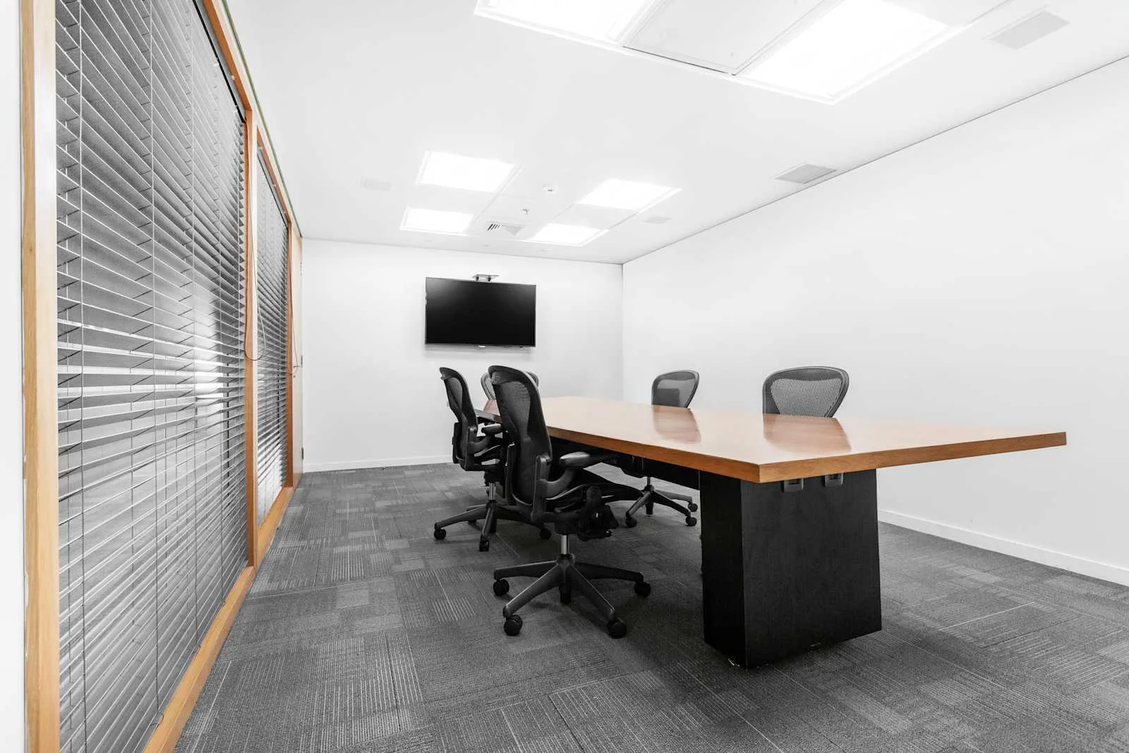 Regus BRASILIA, Ed Varig - Asa Norte, Sala de reuniões para 6 pessoas, Brasília