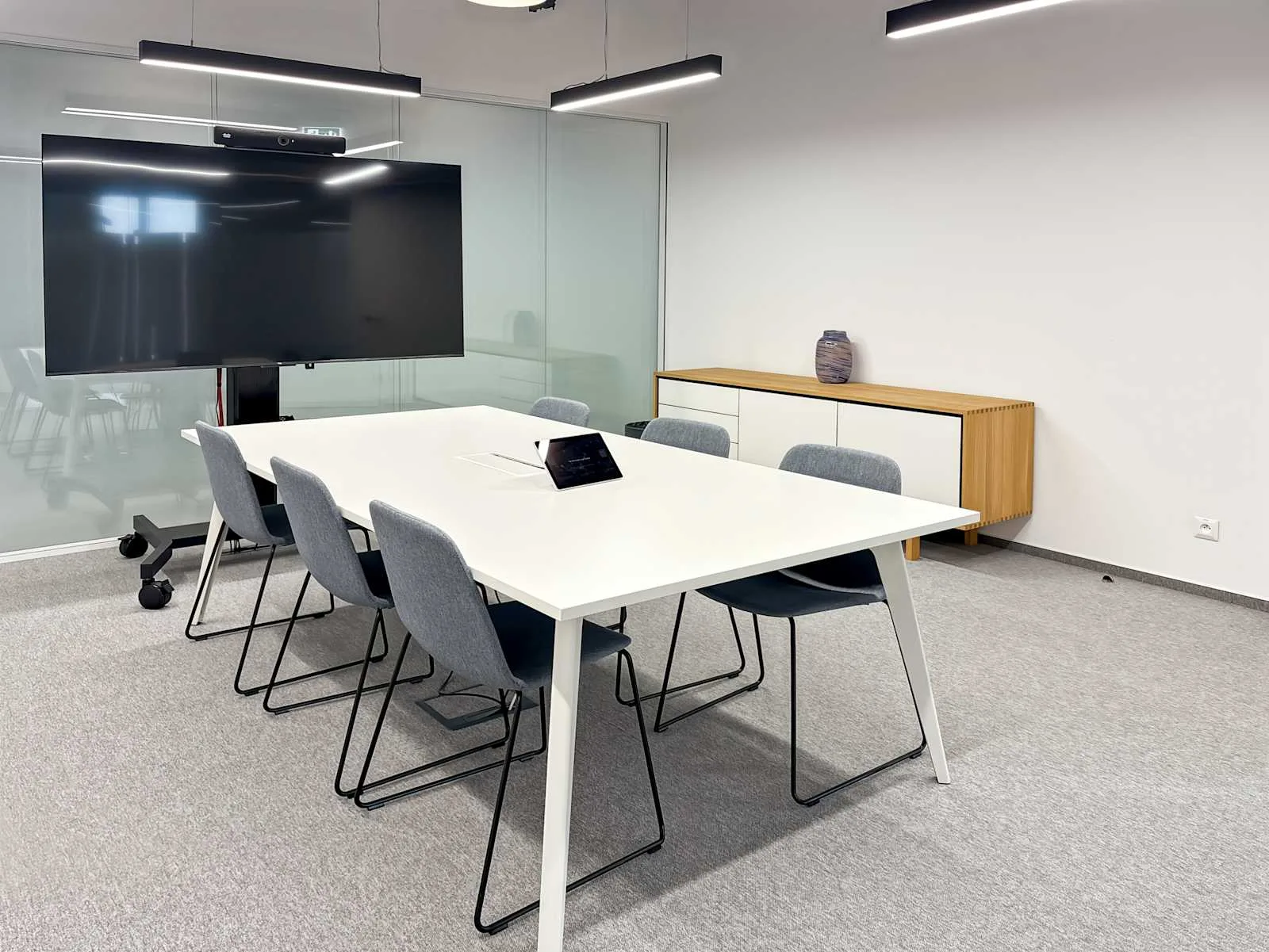 Regus Bratislava, OC Central, Meeting room for 6 people, Bratislava