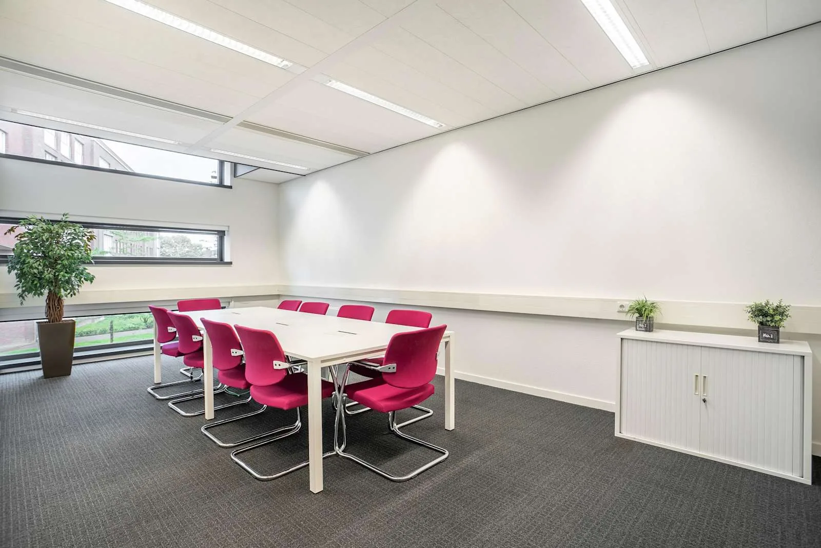 Regus BREDA, City Centre, Meeting room for 8 people, Breda