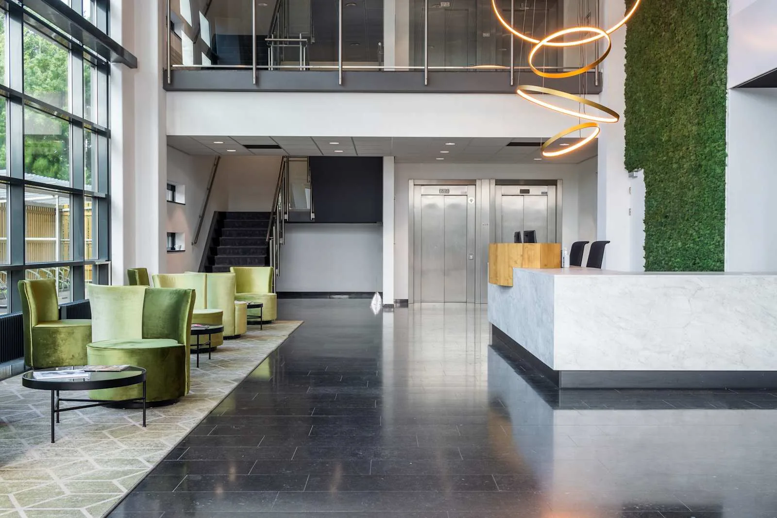 Regus BREDA, Lage Mosten A16, Reception, Breda