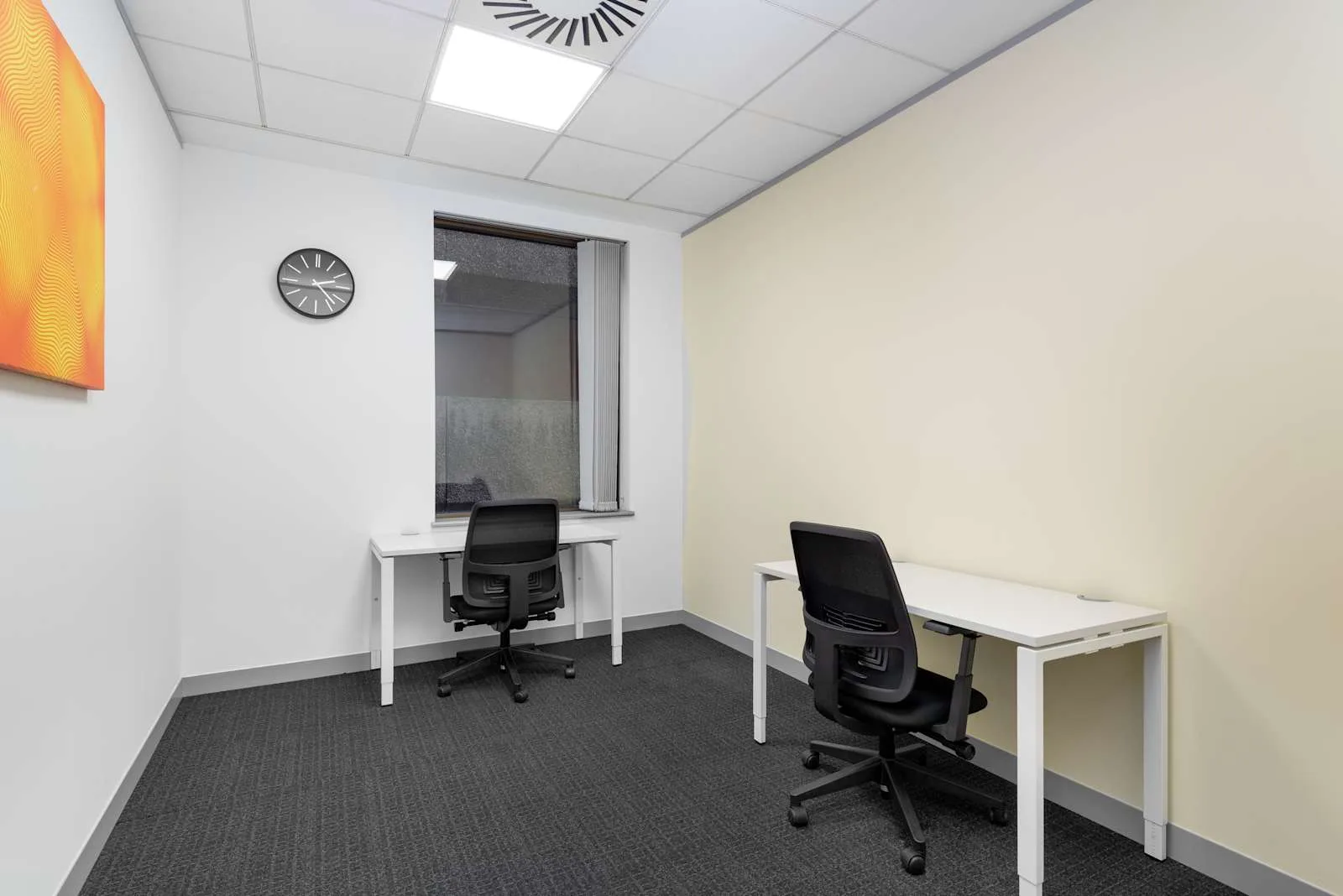 Regus BRISTOL, Castlemead, Private office, 2 desks, Bristol