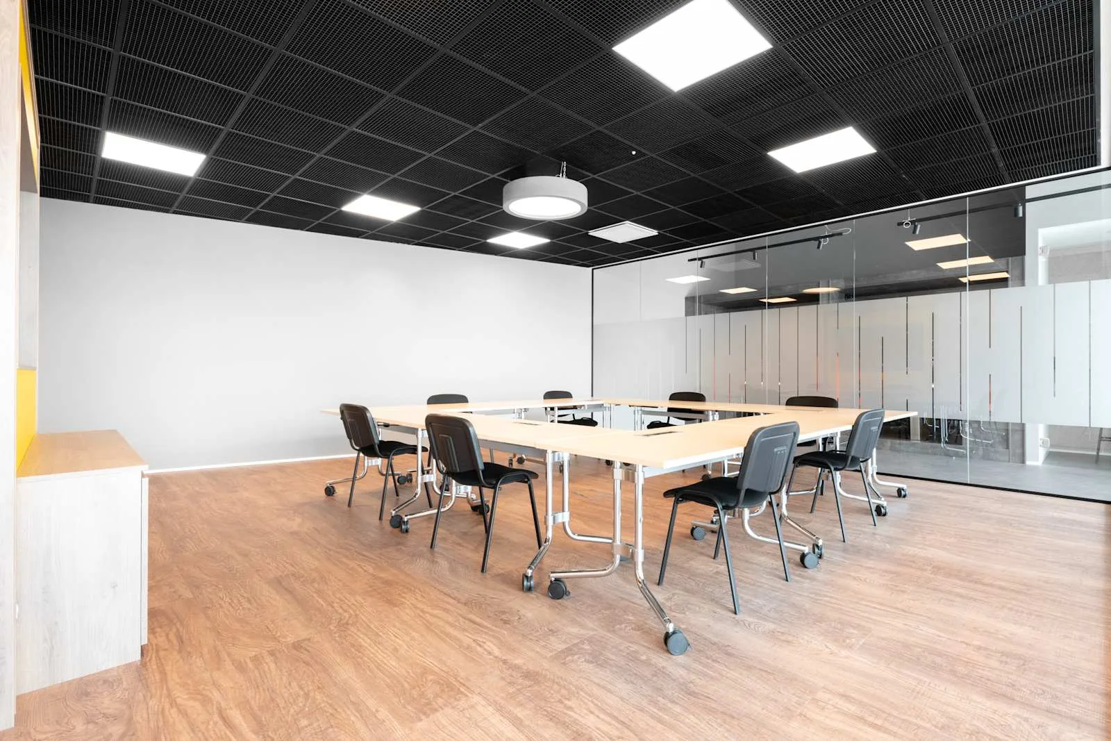Regus BRUSSELS, Regus Anderlecht City Dox, Meeting room for 8 people, Brussels