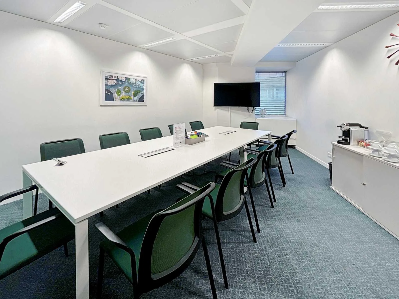 Regus BRUSSELS, EU Commission, Meeting room for 12 people, Brussels