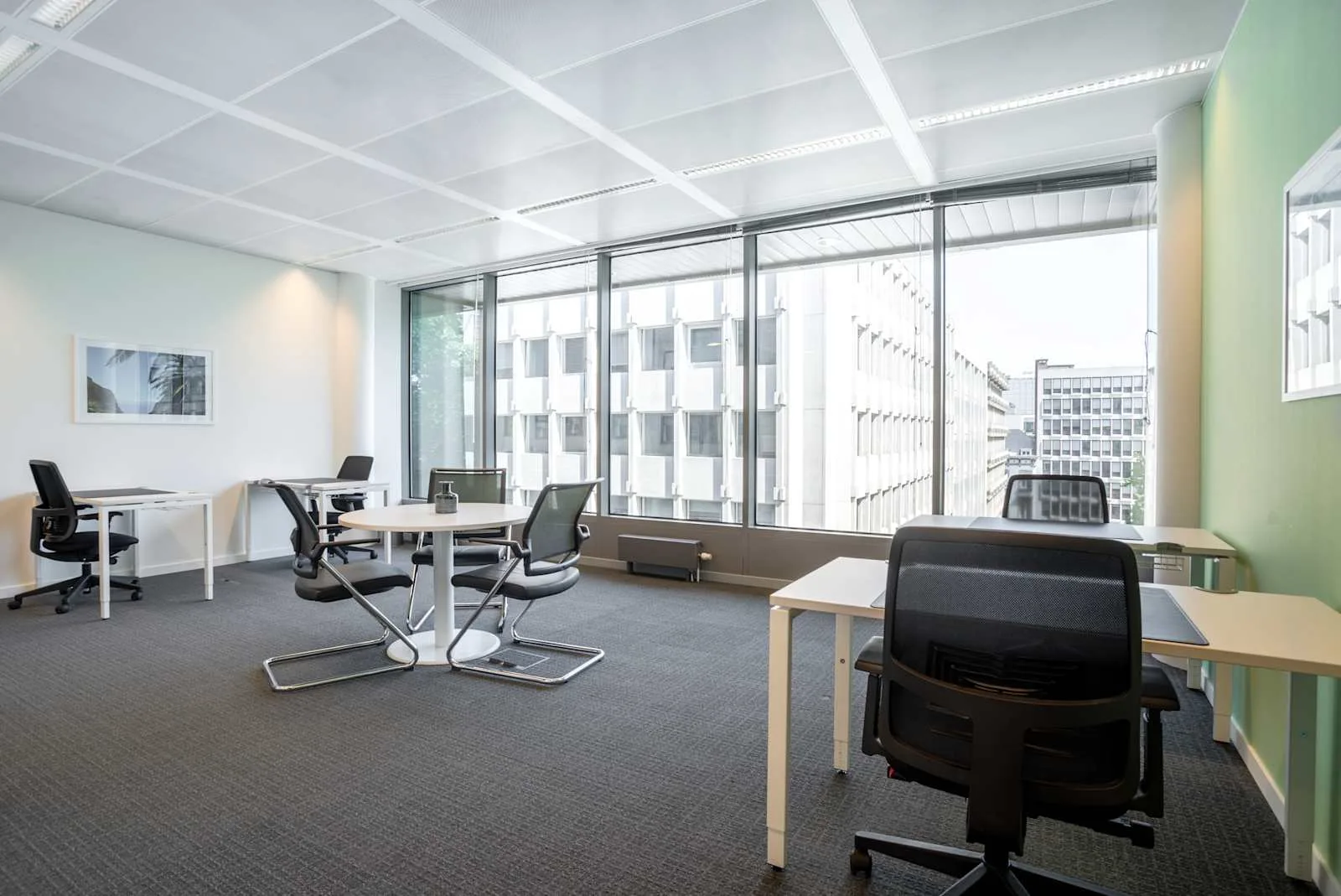 Regus BRUSSELS, EU Square de Meeûs, Privékantoor met 4 werkplekken, Brussel