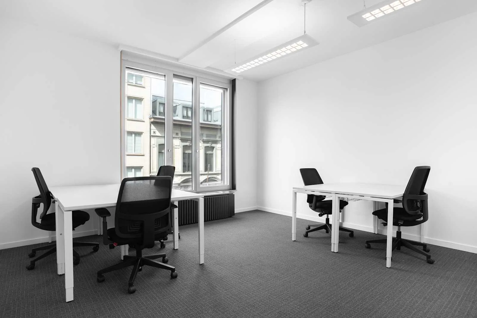 Regus BRUSSELS, Louise Centre, Private office, 6 desks, Brussels