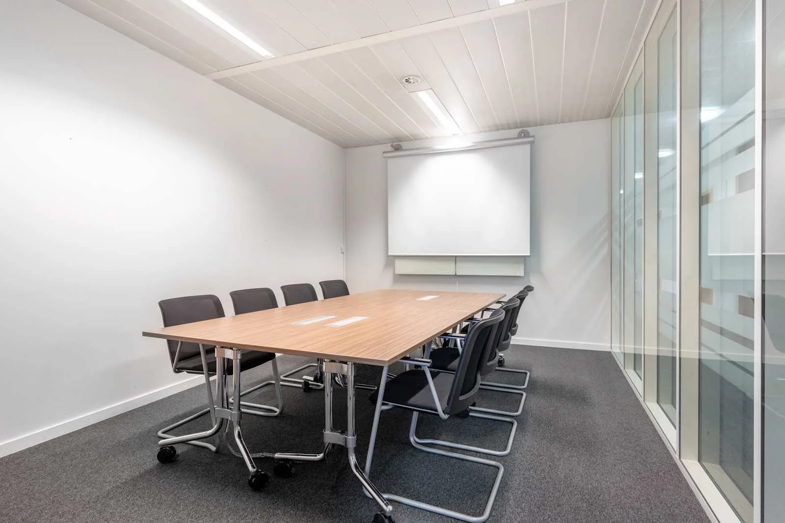Regus BRUSSELS, South Station, Meeting room for 8 people, Brussels