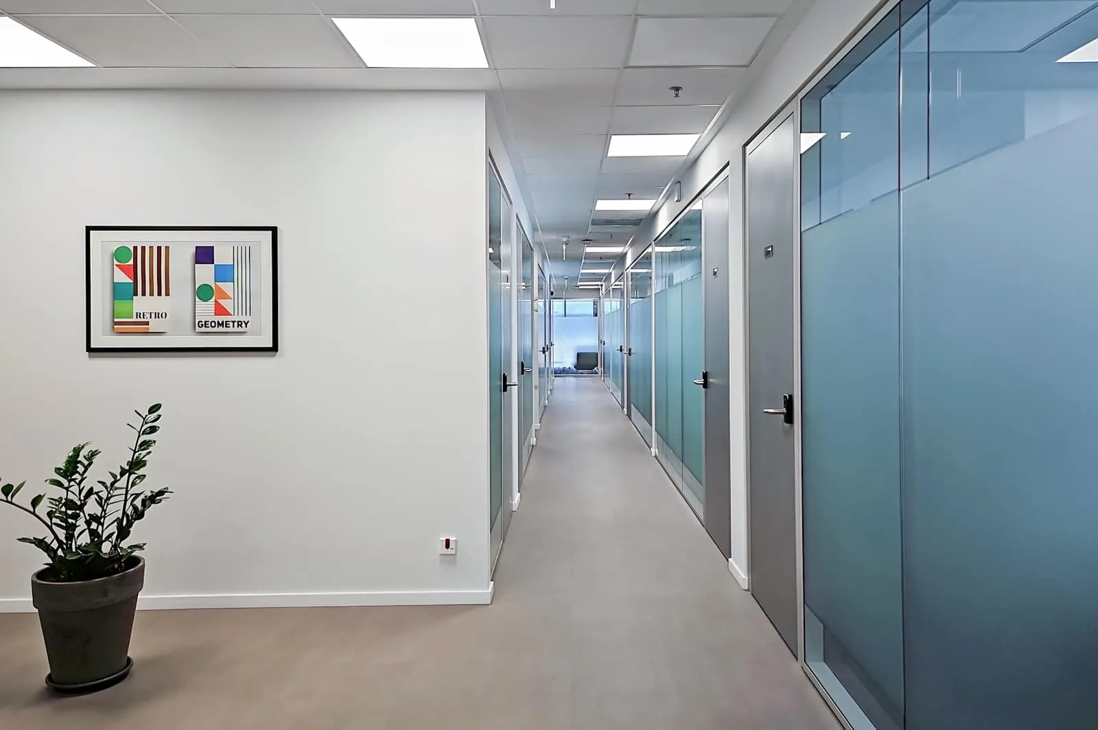 Regus Bucharest, City Gate, Bucharest, photo 3