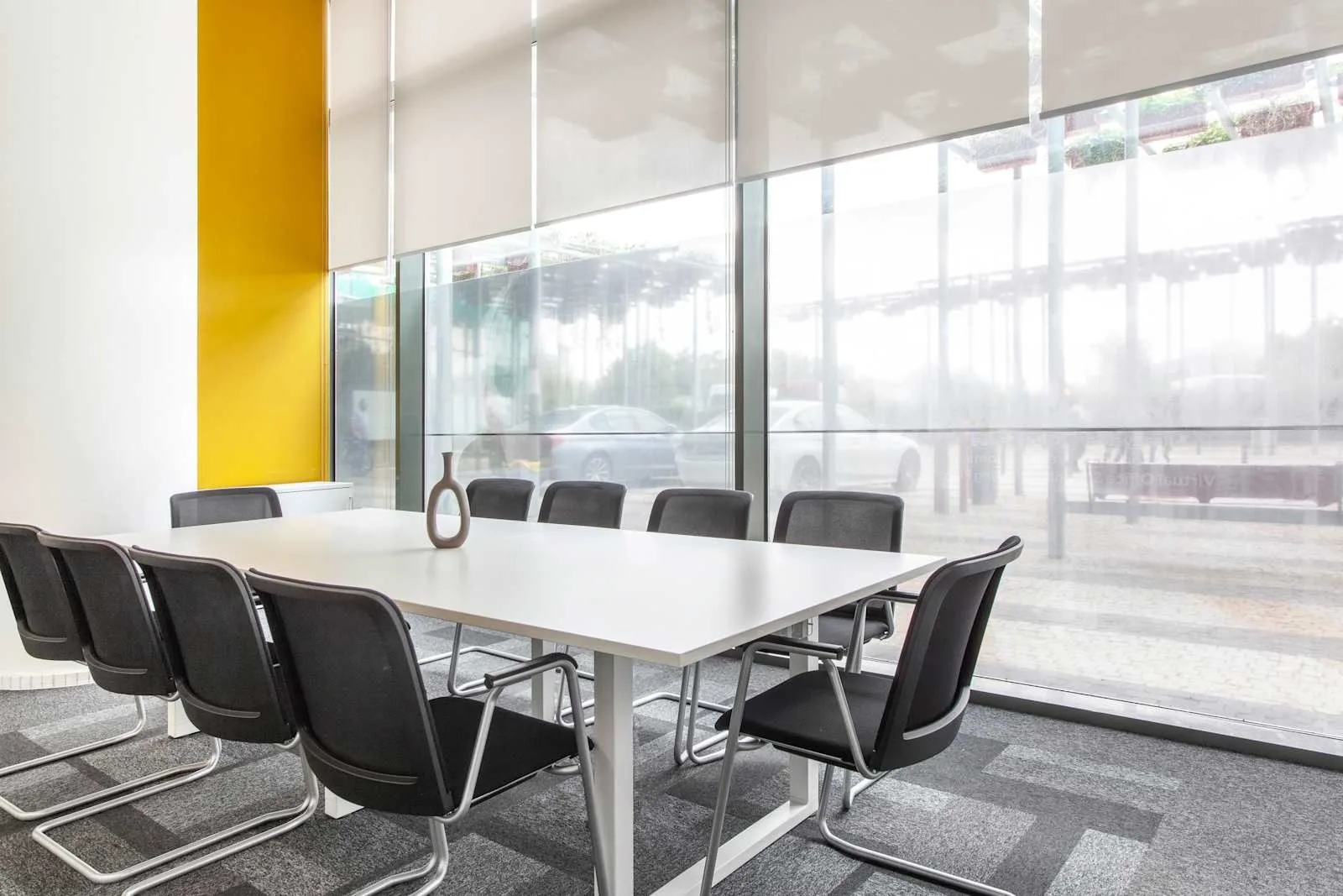 Regus BUCHAREST, Green Gate, Sală de ședințe pentru 10 persoane, București
