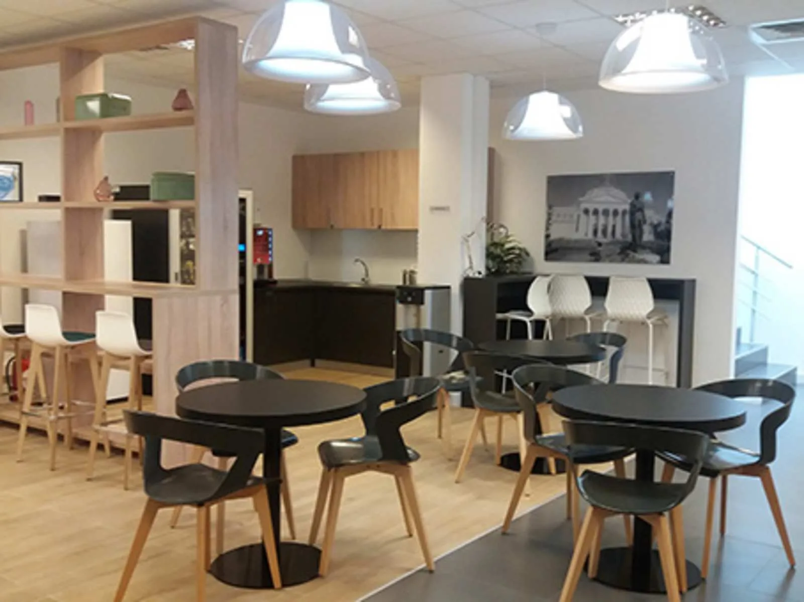 Regus BUCHAREST, Iride Business Centre, Cafeteria, Bucharest