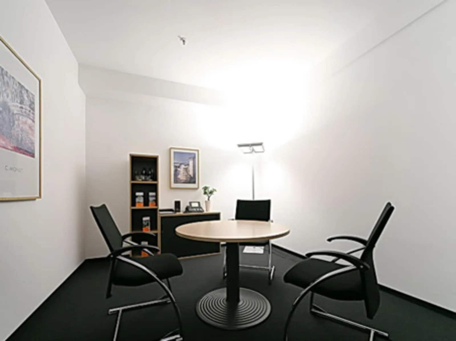 Regus BUDAPEST, First Site, Meeting room for 3 people, Budapest
