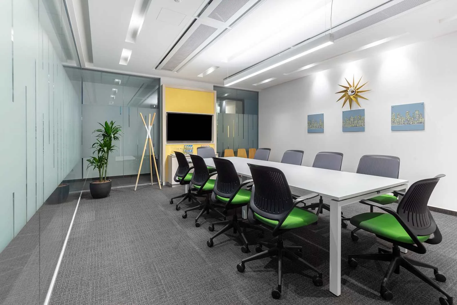 Regus BUDAPEST, MillPark Centre, Tárgyaló 10 főre, Budapest