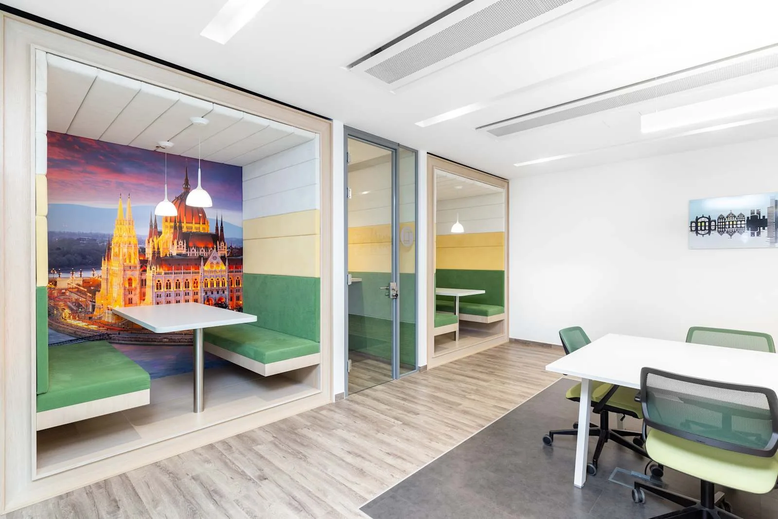 Regus BUDAPEST, MillPark Centre, Telefonfülke, Budapest