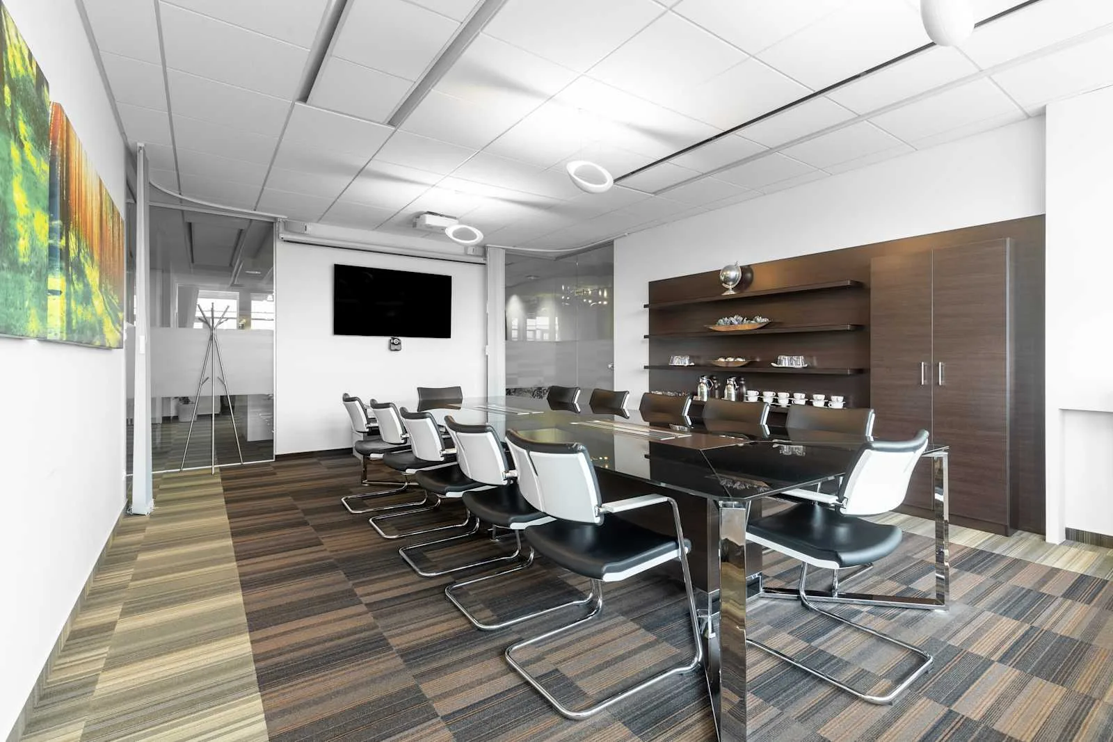 Regus BUDAPEST, West End, Meeting room for 14 people, Budapest