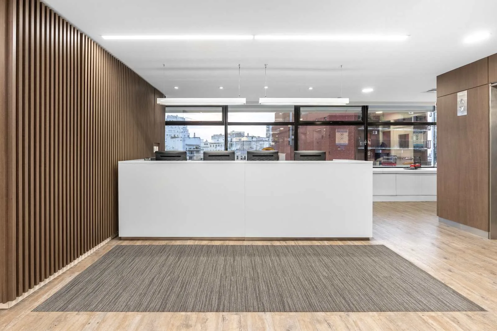 Regus BUENOS AIRES, American Express Retiro, Reception, Buenos Aires