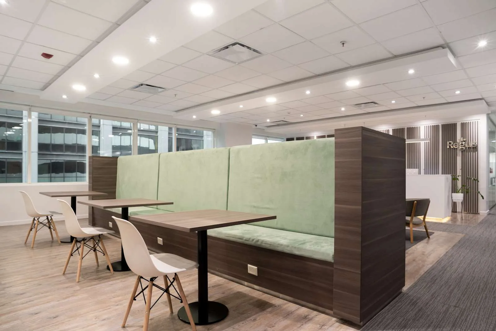 Regus BUENOS AIRES, Laminar II Catalinas, Coworking space, Buenos Aires