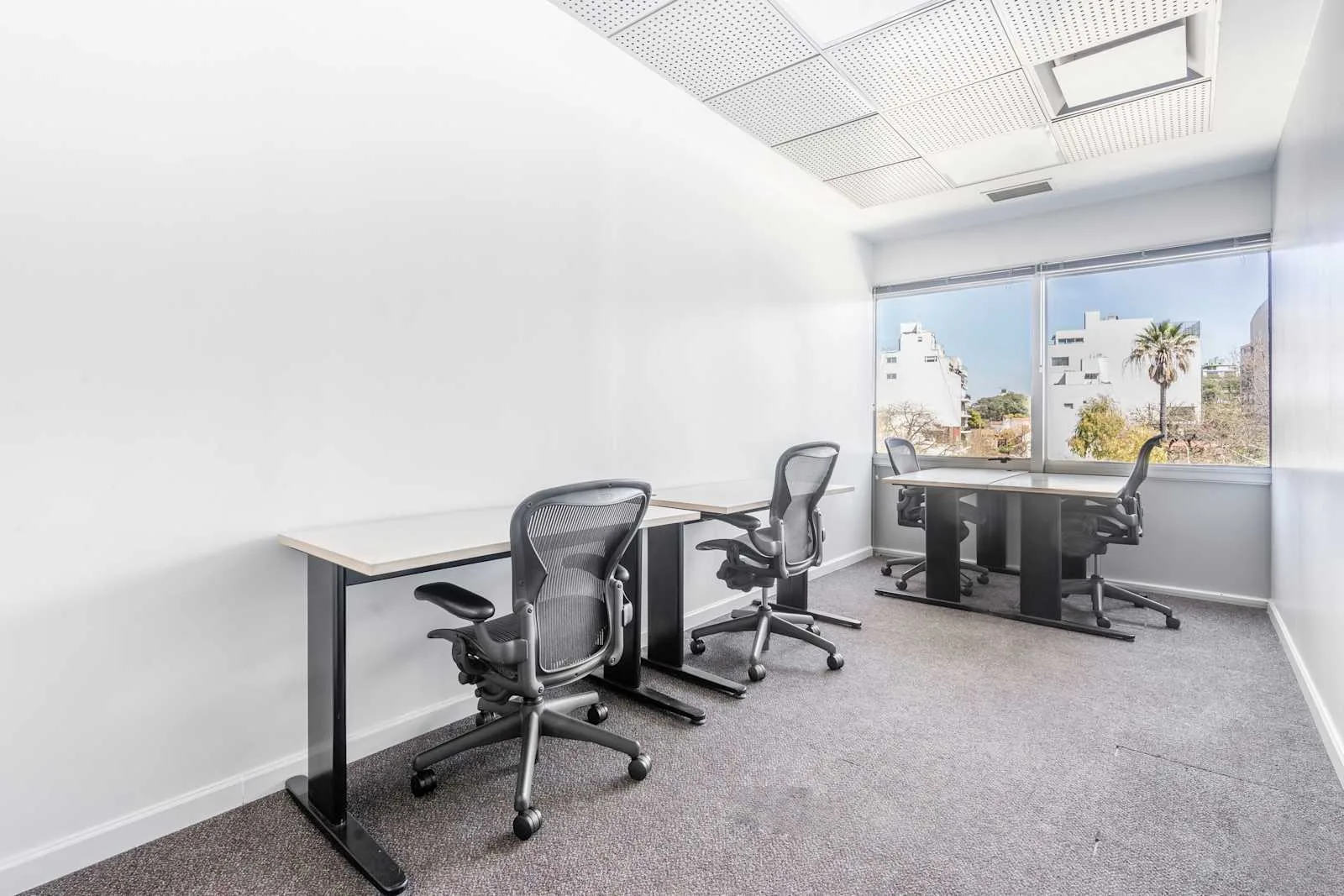 Regus BUENOS AIRES, Olivos  USD, Despacho privado con 4 puestos, Buenos Aires