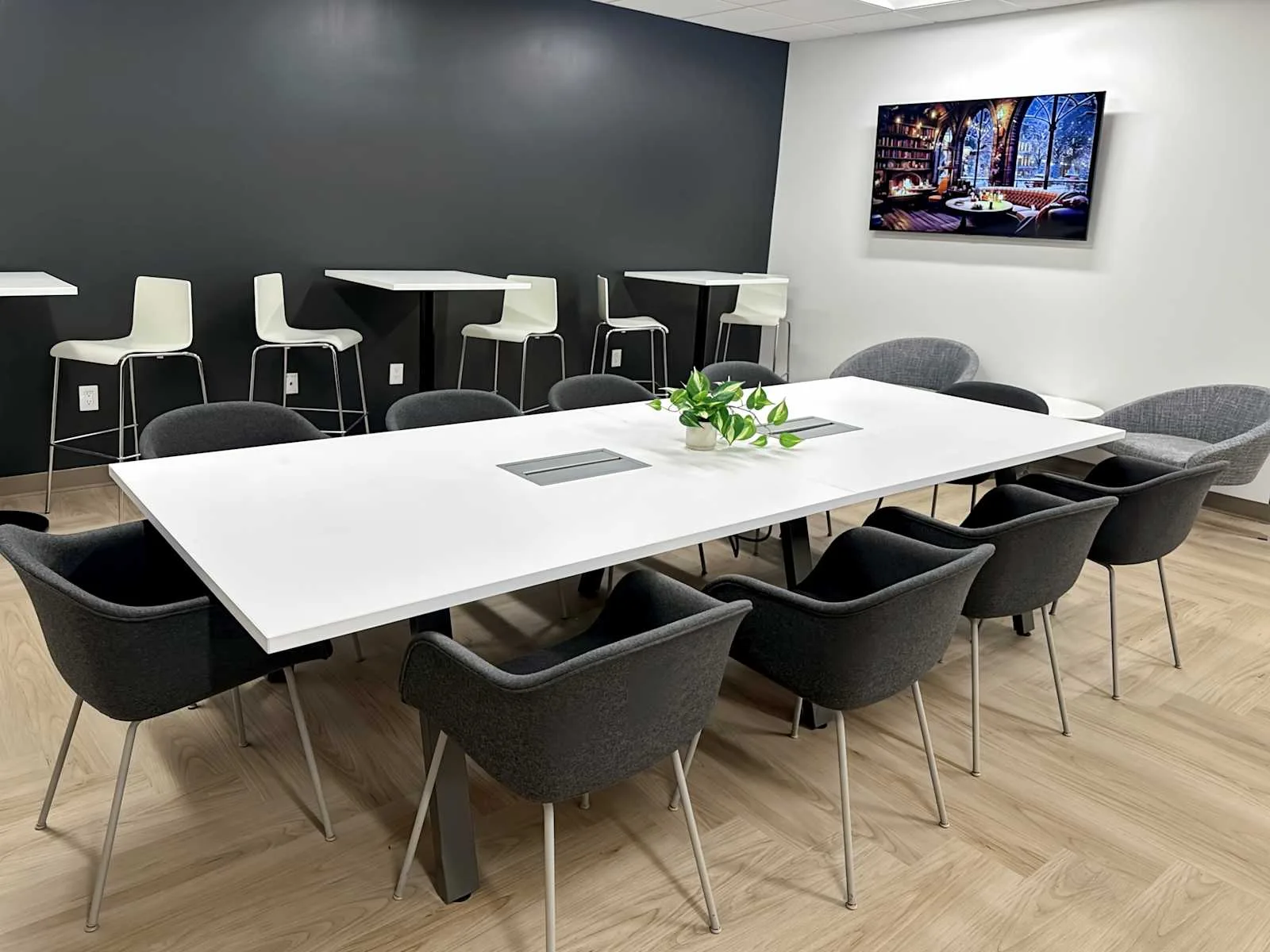 Regus CA, Aliso Viejo - 15 Enterprise, Meeting room for 10 people, Aliso Viejo, CA