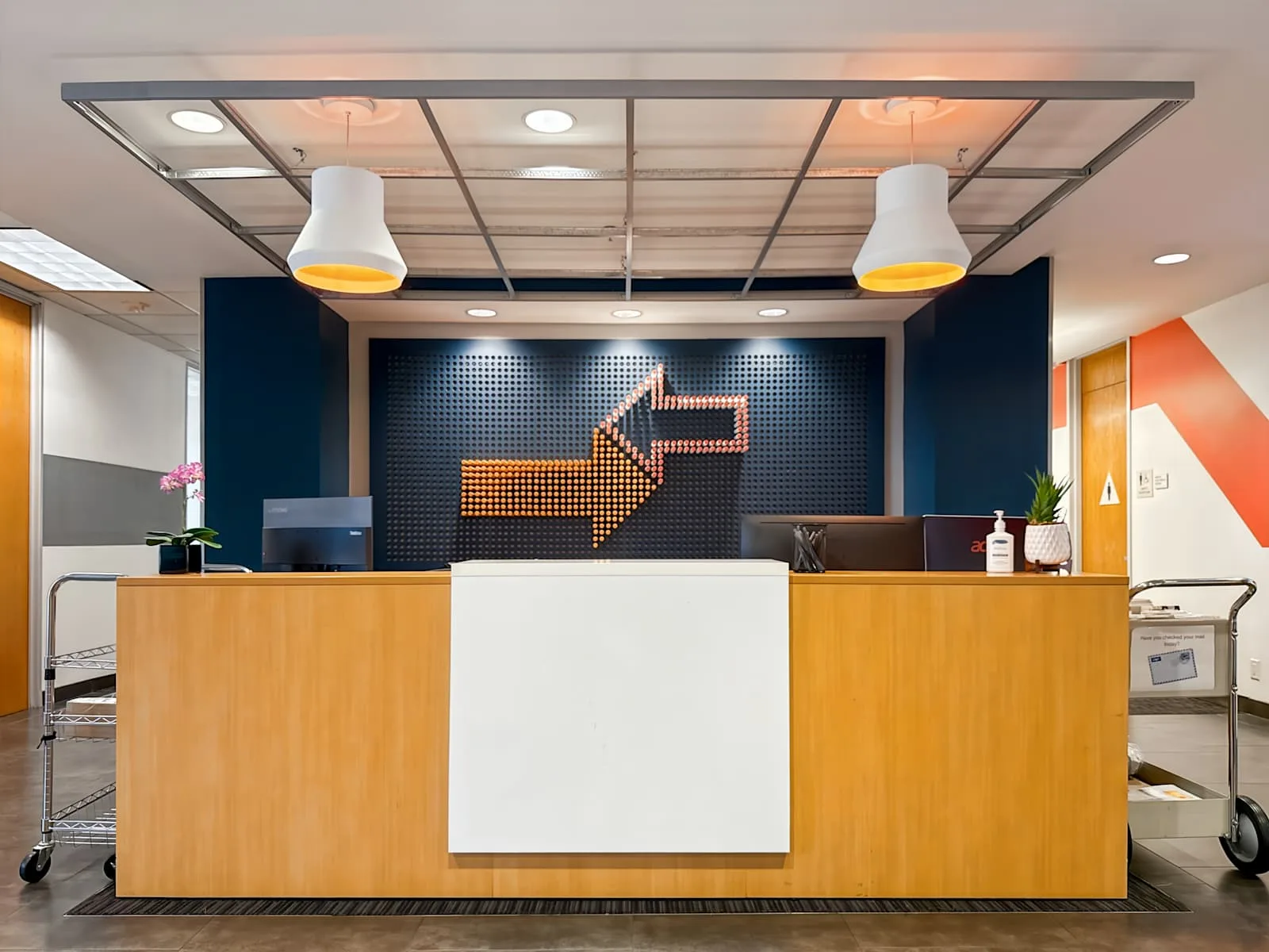 Regus CA, Los Angeles - 12100 Wilshire Blvd, Reception, Los Angeles, CA
