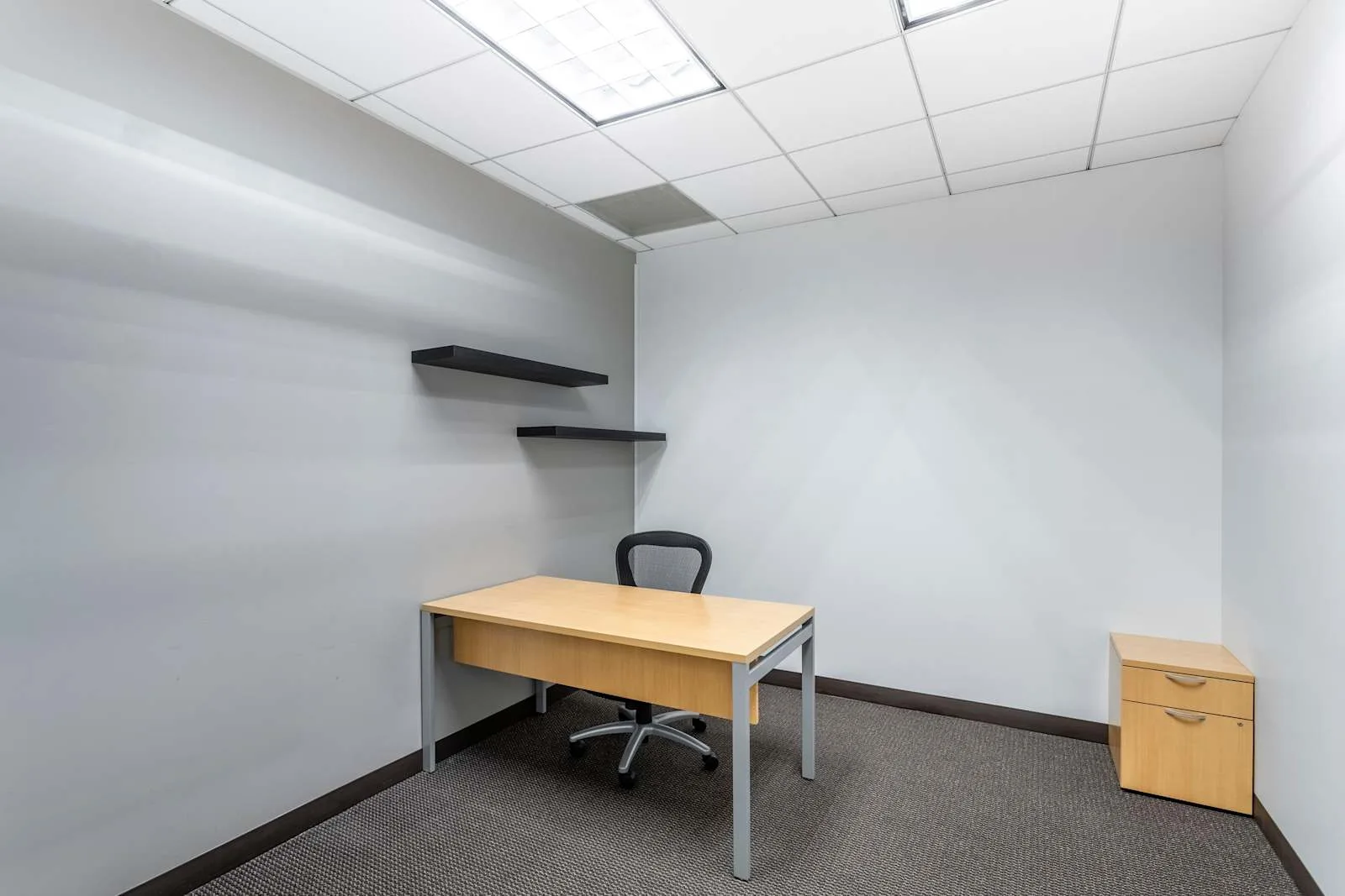 Regus CA, Arcadia - Huntington Drive, Private office, 1 desk, Arcadia, CA