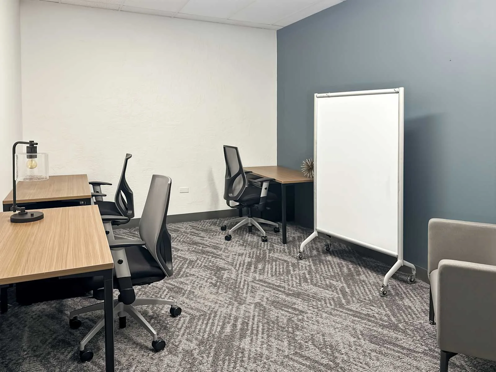 Regus CA, Berkeley - Downtown Berkeley, Private office, 3 desks, Berkeley, CA