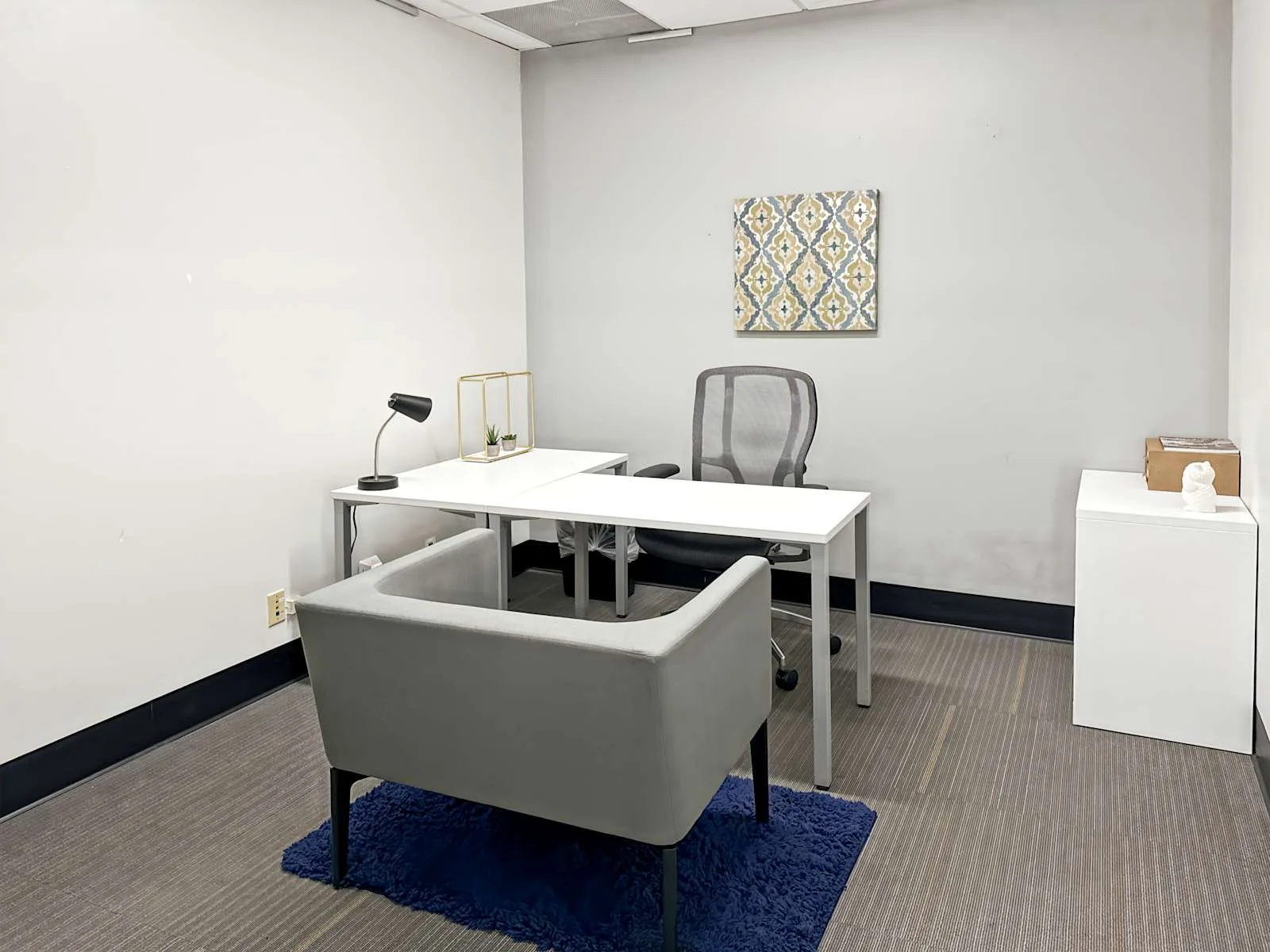 Regus CA, Beverly Hills - N Camden Dr, Private office, 1 desk, Beverly Hills, CA