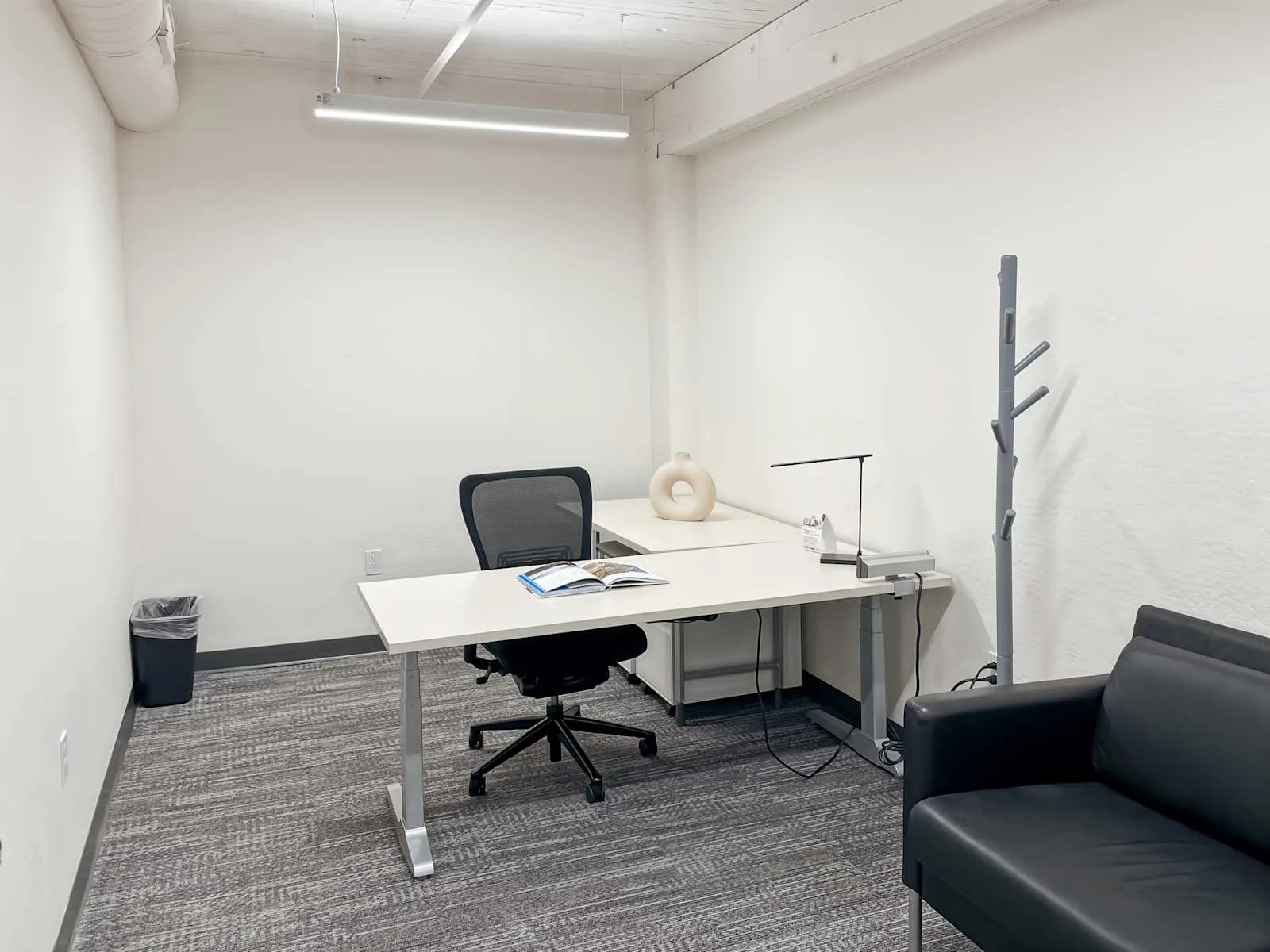 Regus CA, Campbell - Orchards City Dr, Private office, 1 desk, Campbell, CA