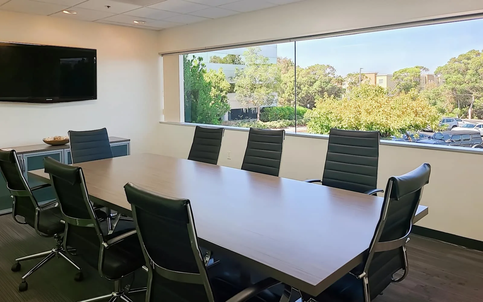 Regus CA, Carlsbad - Palomar Airport Road, Meeting room for 8 people, Carlsbad, CA