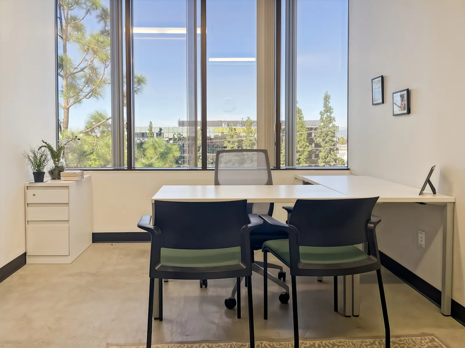 Regus CA, Commerce - Commerce Corporate Center, Private office, 1 desk, Commerce, CA