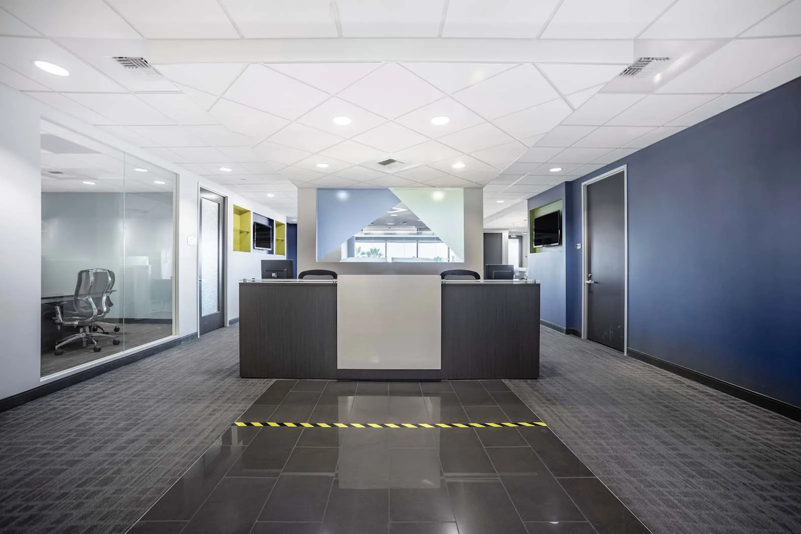 Regus CA, Encino - Encino Corporate Center, Reception, Encino, CA