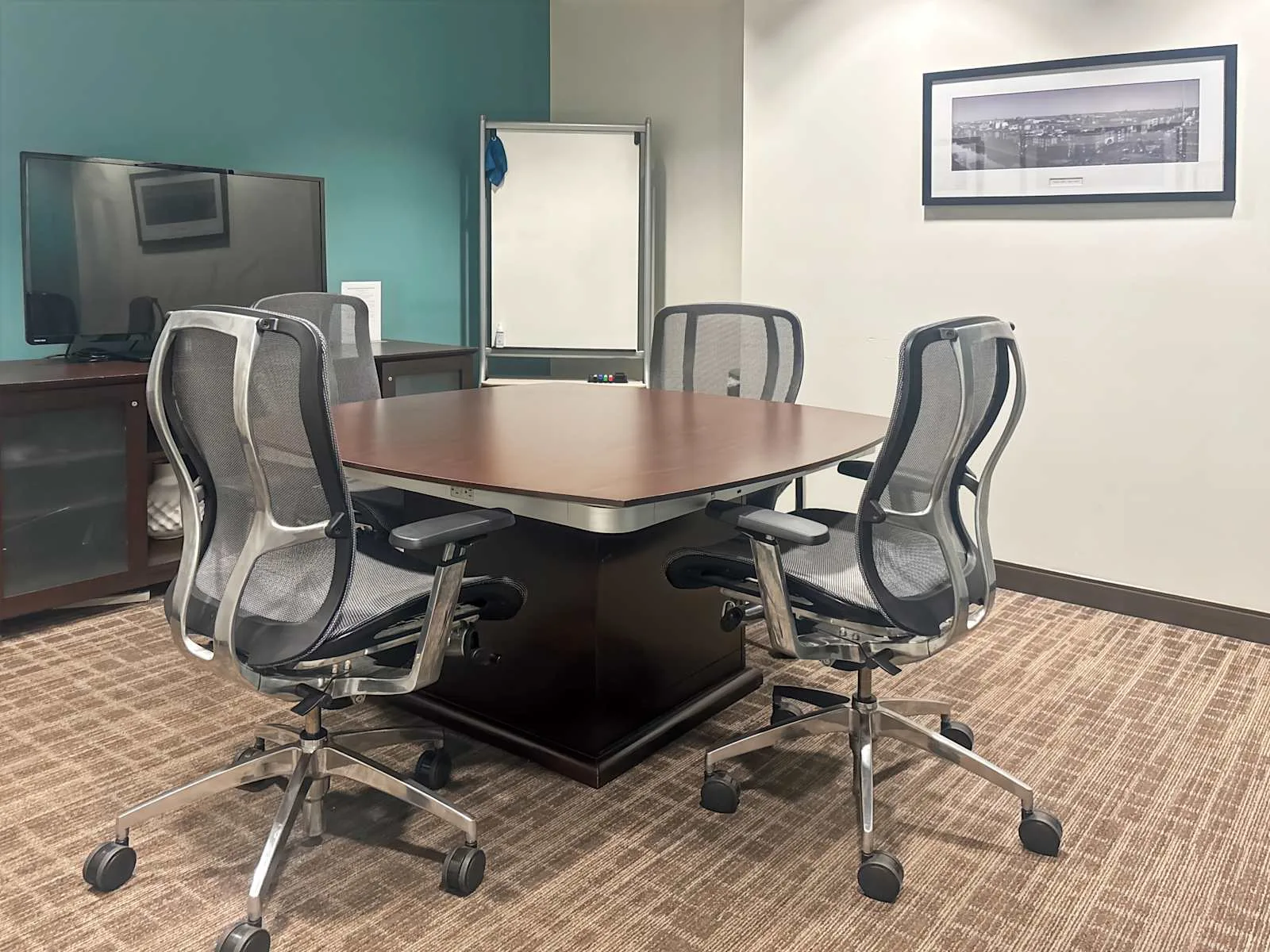 Regus CA, Escondido - La Terraza Corporate Plaza, Meeting room for 4 people, Escondido, CA