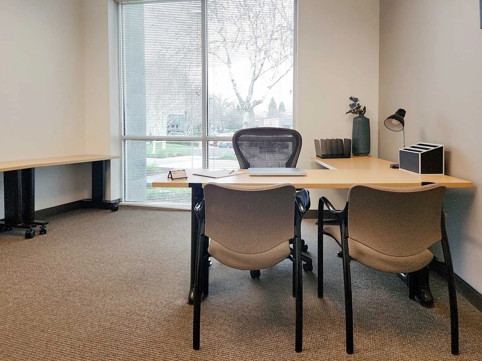 Regus CA, Folsom - Iron Point, Private office, 1 desk, Folsom, CA