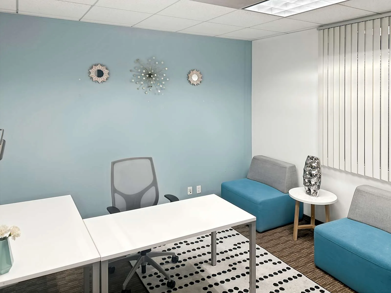 Regus CA, Gardena - Gardena, Private office, 1 desk, Gardena, CA