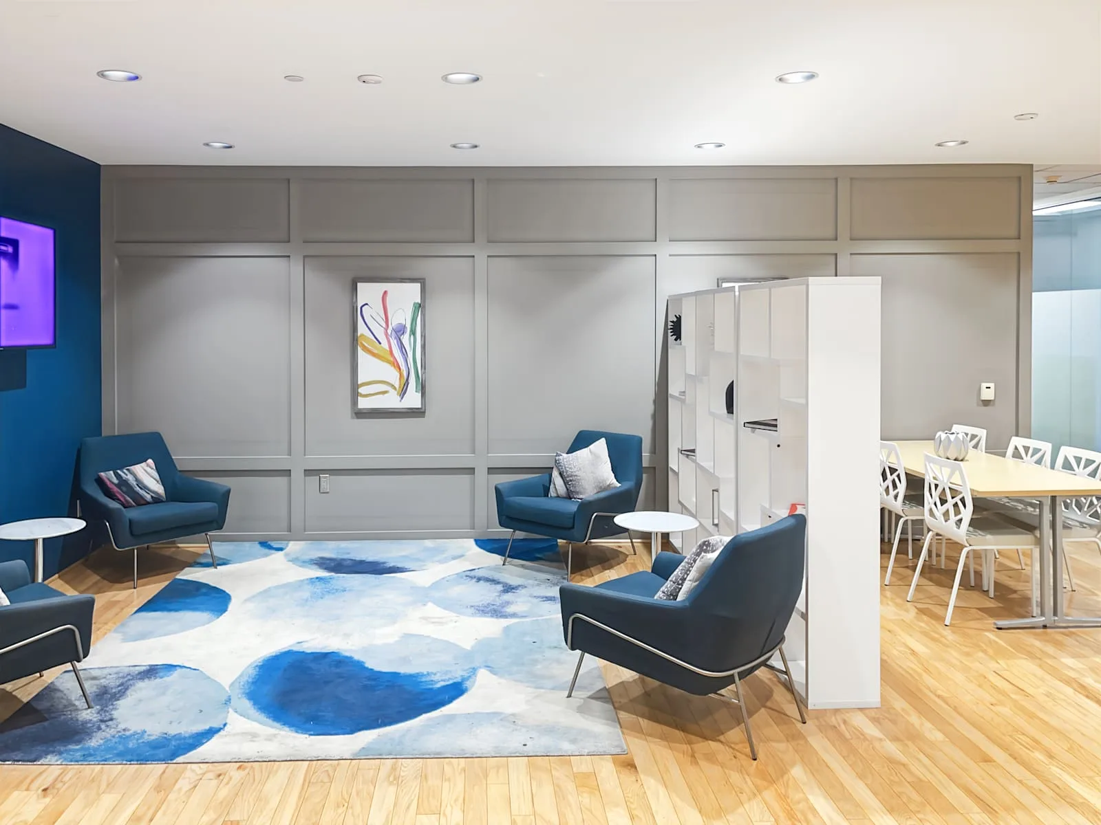 Regus CA, Glendale - Brand Blvd, Lounge, Glendale, CA