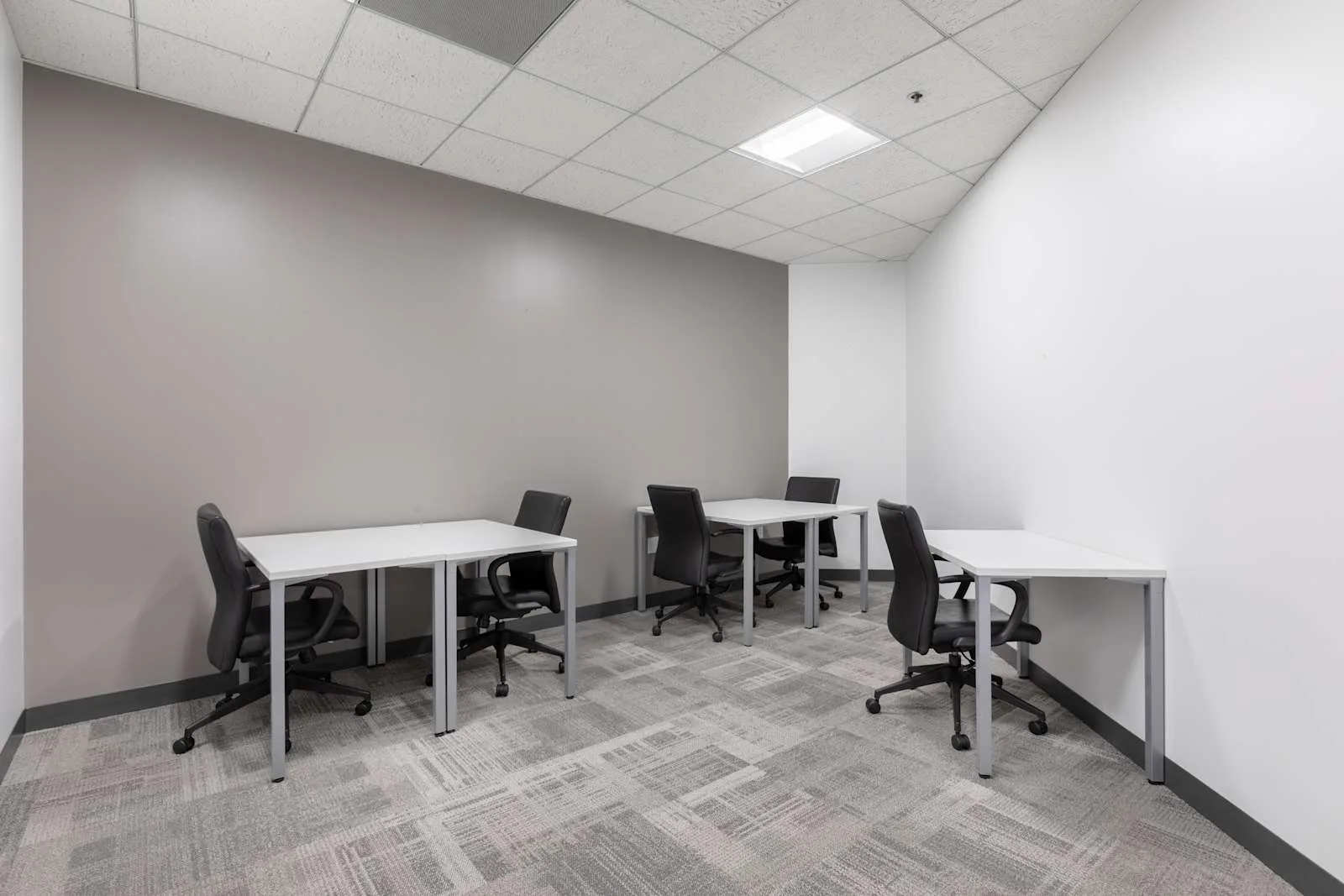 Regus CA, Irvine - 19800 MacArthur Blvd, 3rd Floor, Private office, 5 desks, Irvine, CA