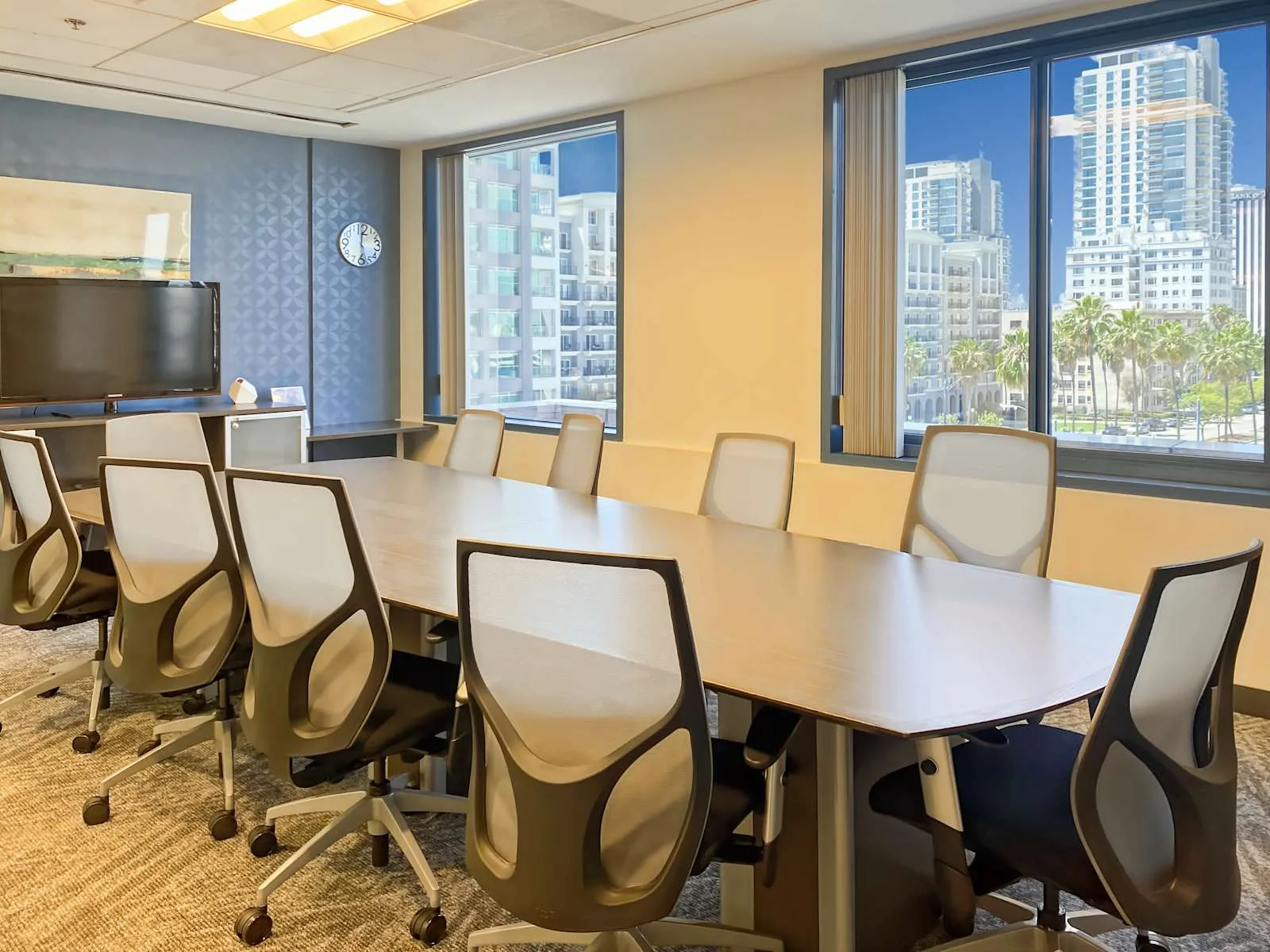Regus CA, Long Beach – Landmark Square, Meeting room for 10 people, Long Beach, CA
