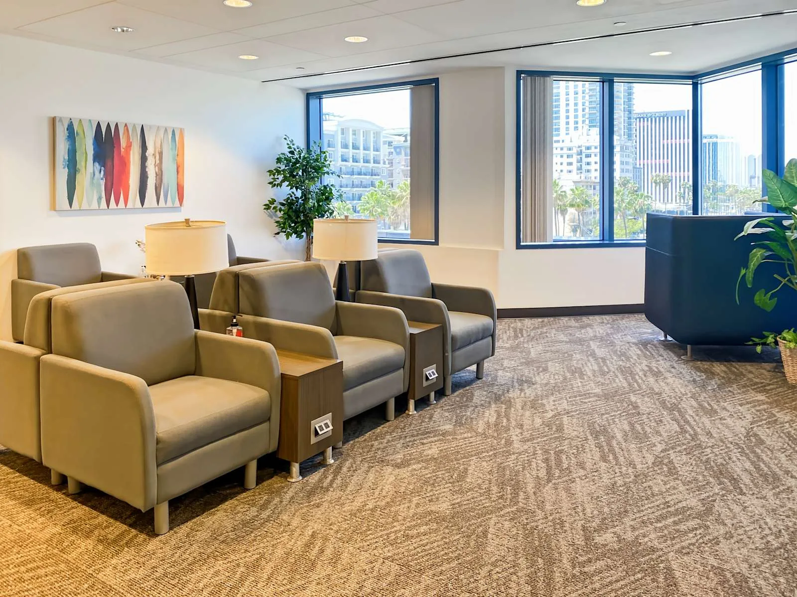 Regus CA, Long Beach – Landmark Square, Lounge, Long Beach, CA