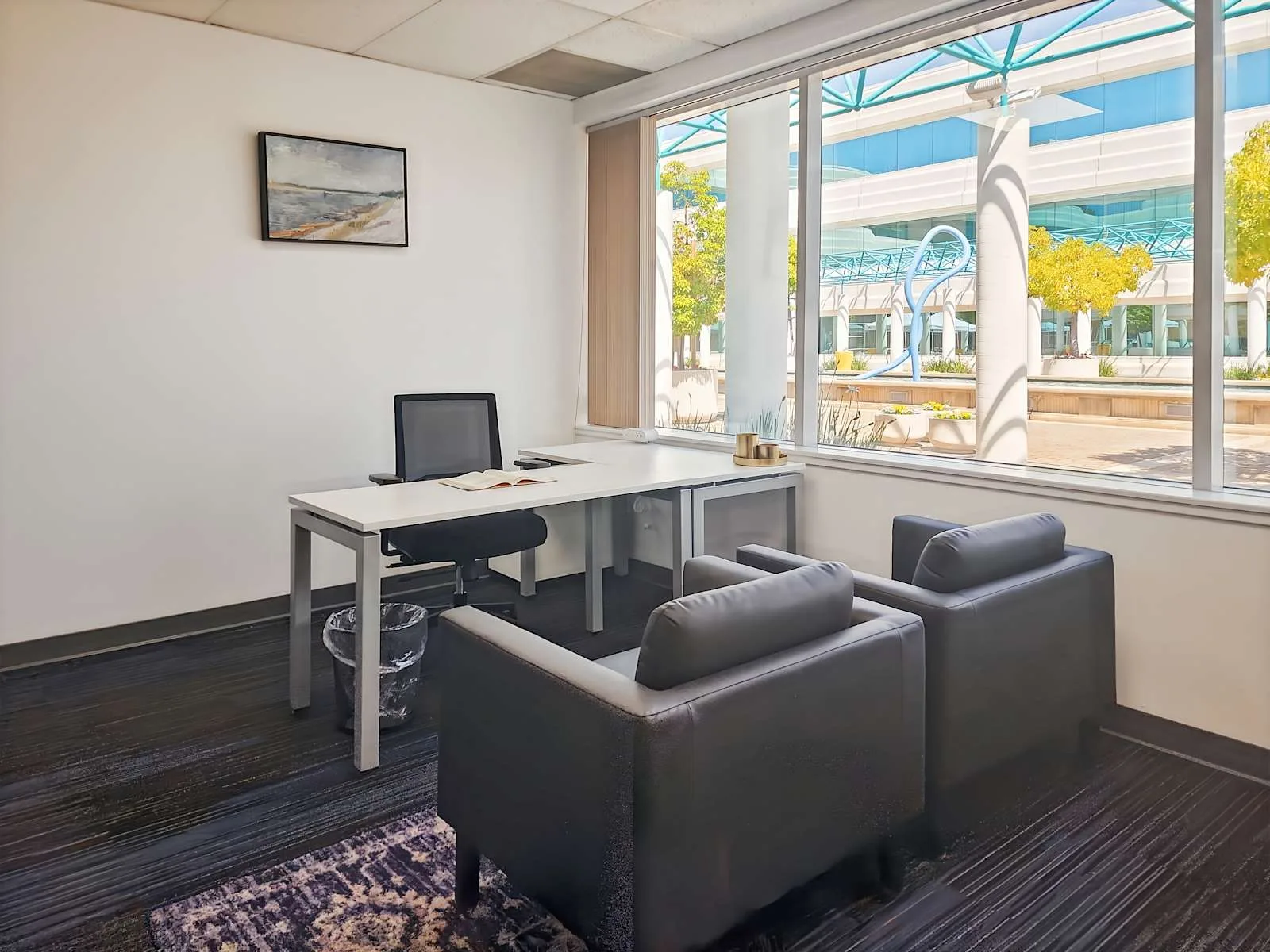 Regus CA, Menlo Park - Commonwealth Dr, Private office, 1 desk, Menlo Park, CA