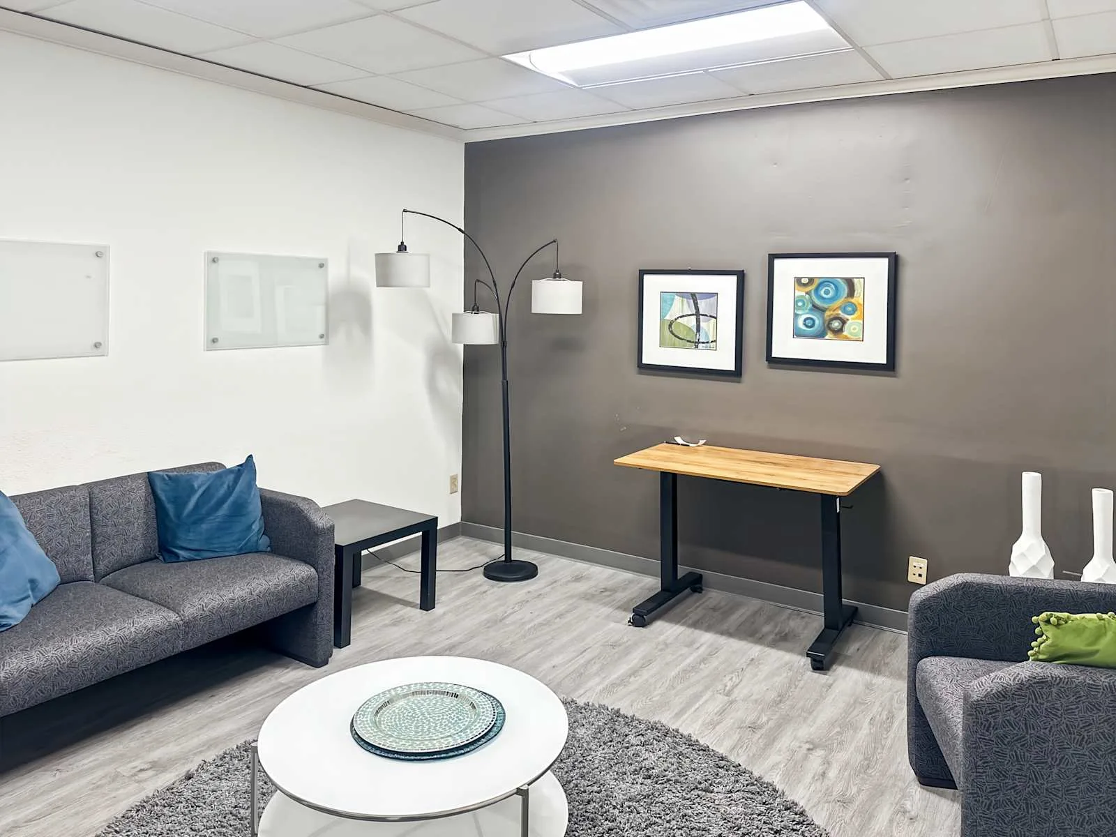 Regus CA, Mission Viejo - Las Ramblas, Lounge, Mission Viejo, CA