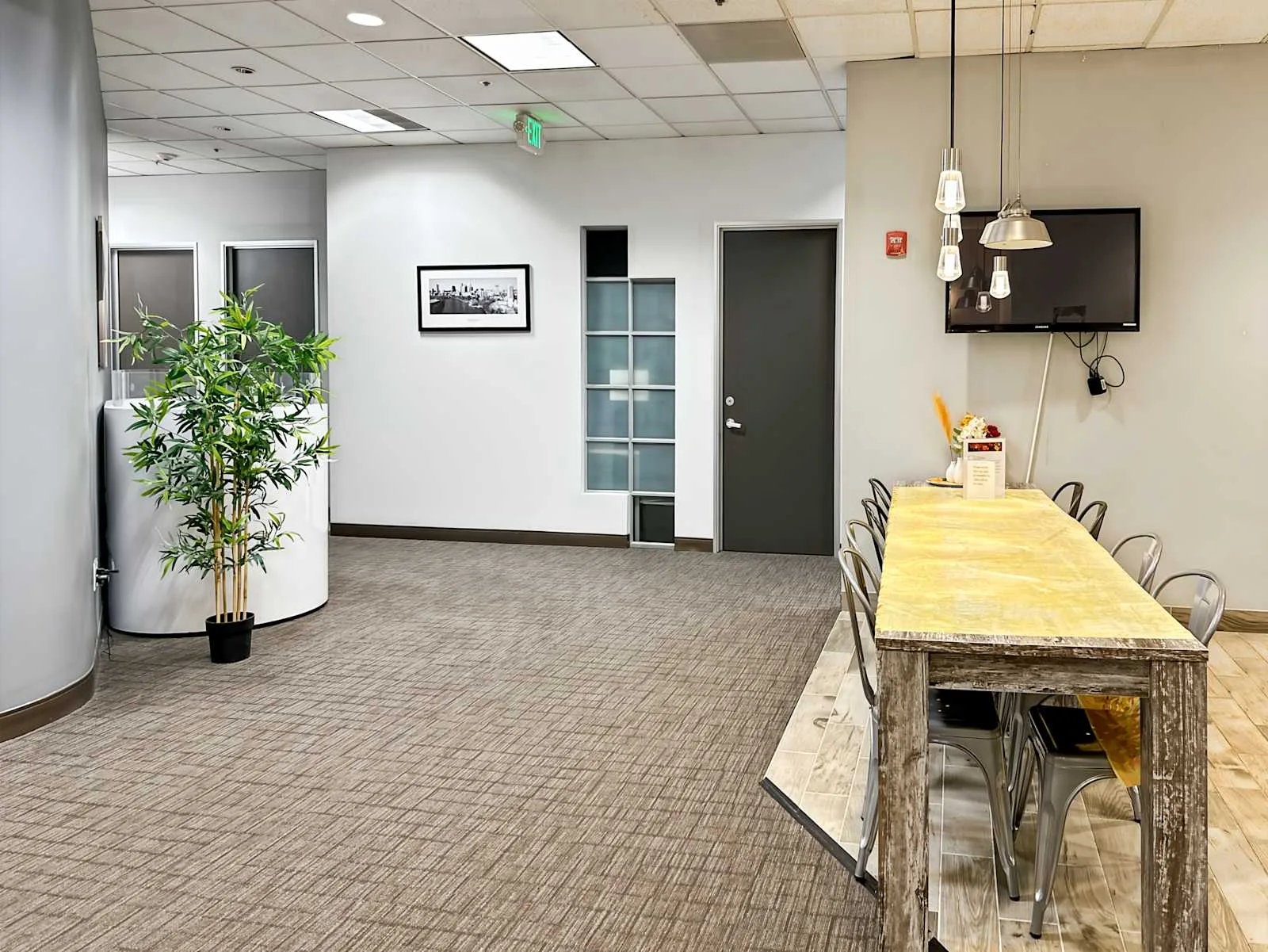 Regus CA, Mountain View - Mountain View Downtown, Coworking space, Mountain View, CA