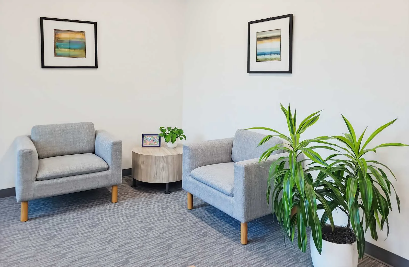 Regus CA, Novato - Bel Marin Keys Blvd, Lounge, Novato, CA