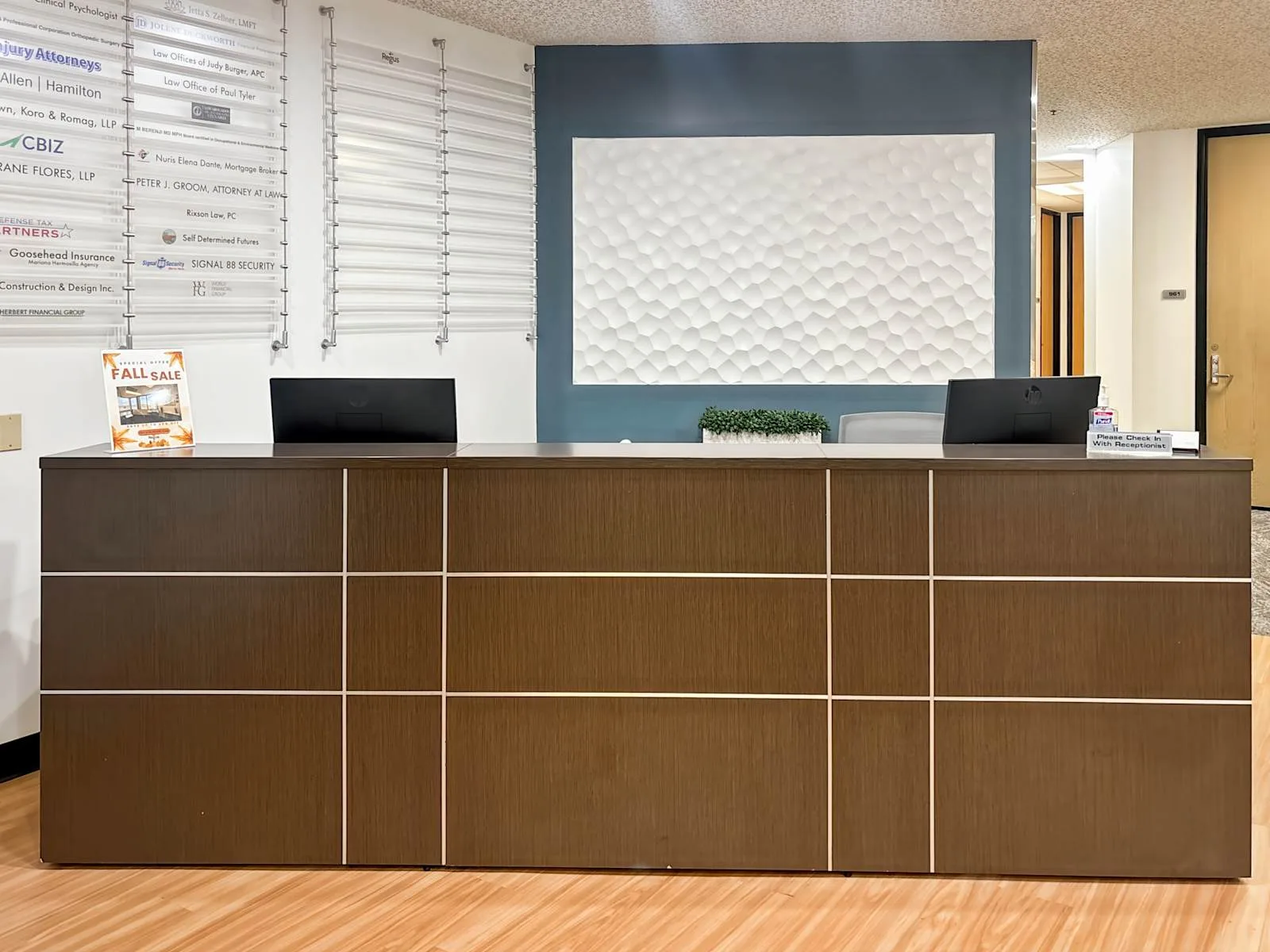 Regus CA, Oxnard - Topa Financial Plaza, Reception, Oxnard, CA