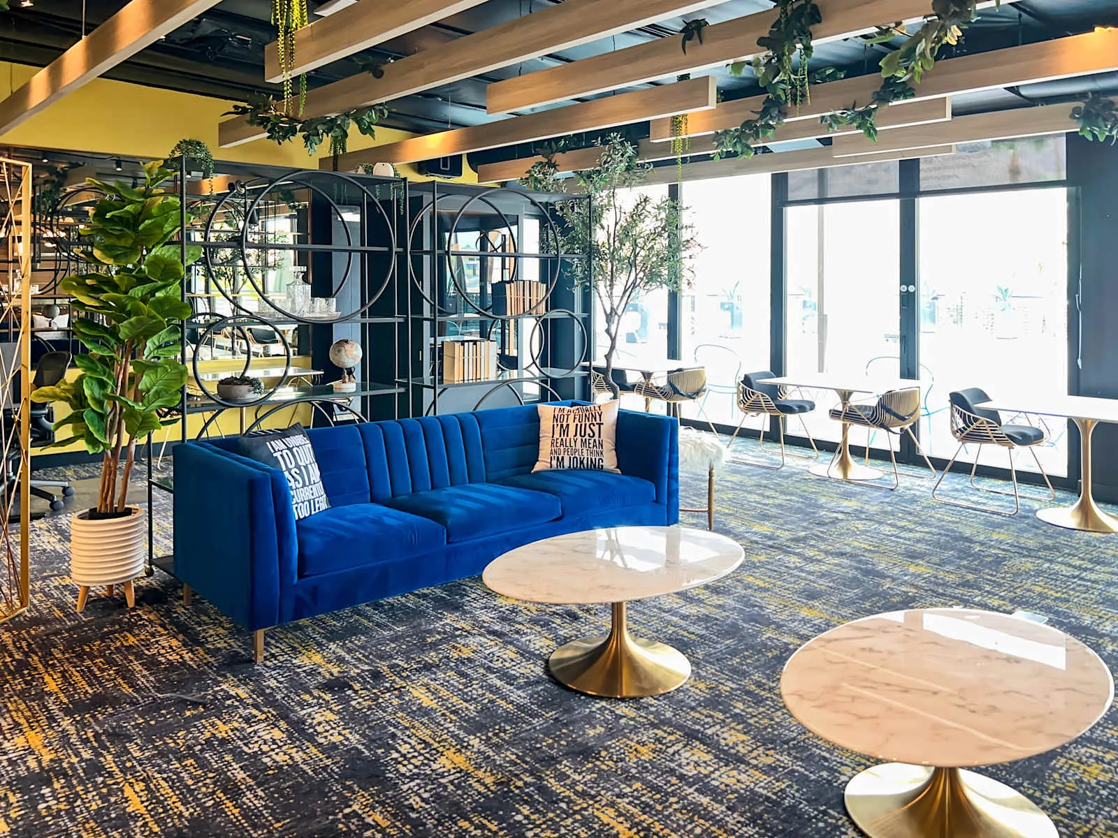Regus CA, Palm Springs - Palm Canyon Dr, Lounge, Palm Springs, CA