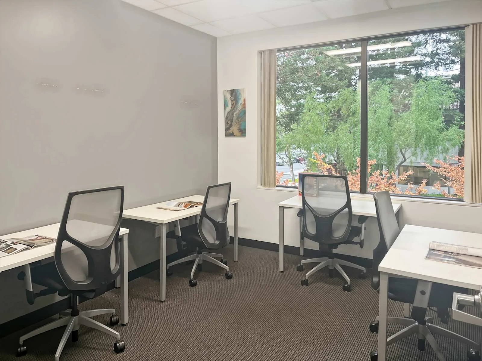 Regus CA, Palo Alto - Embarcadero Place, Private office, 4 desks, Palo Alto, CA