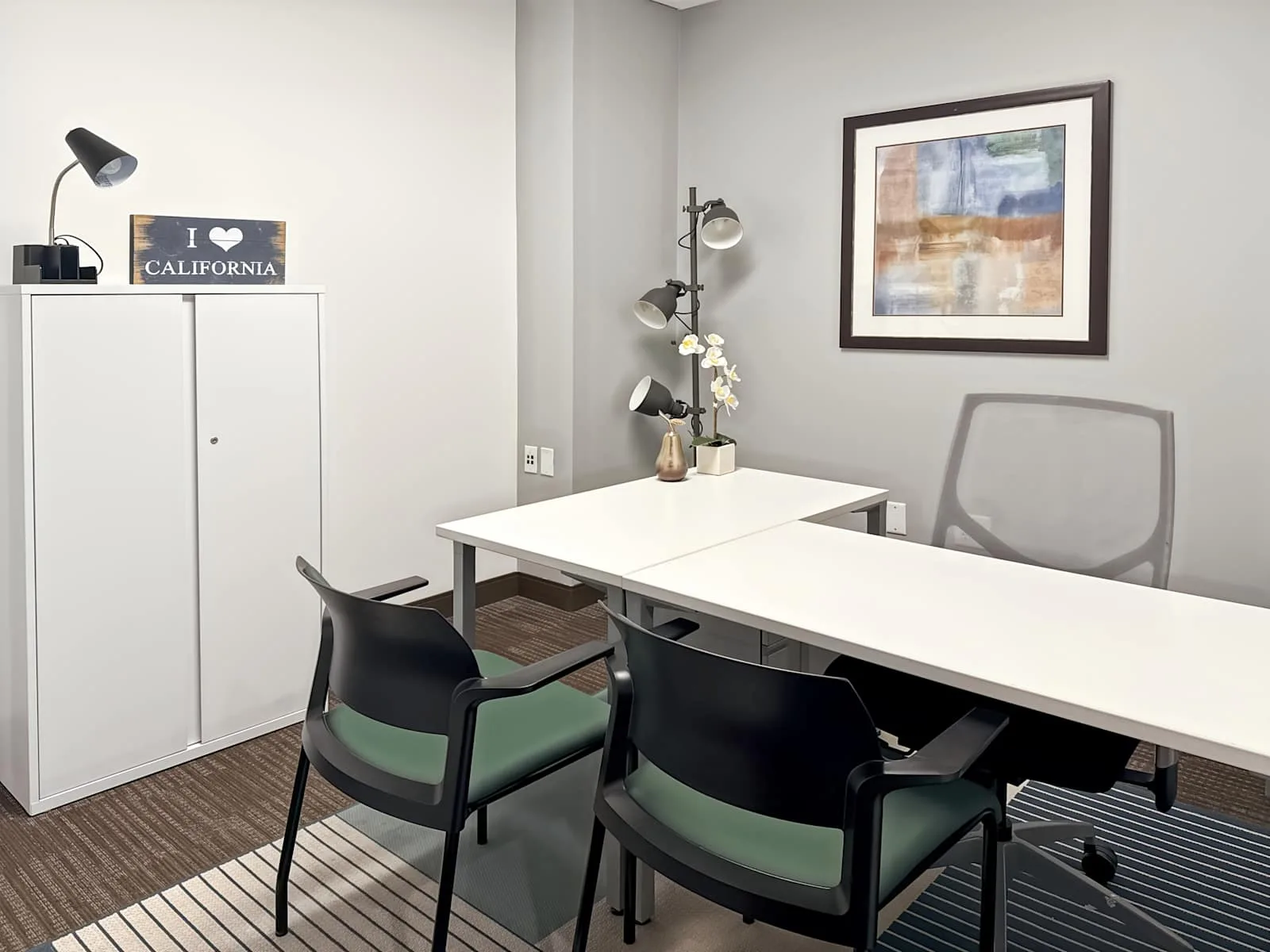 Regus CA, Redwood City - Twin Dolphin Drive, Private office, 1 desk, Redwood City, CA