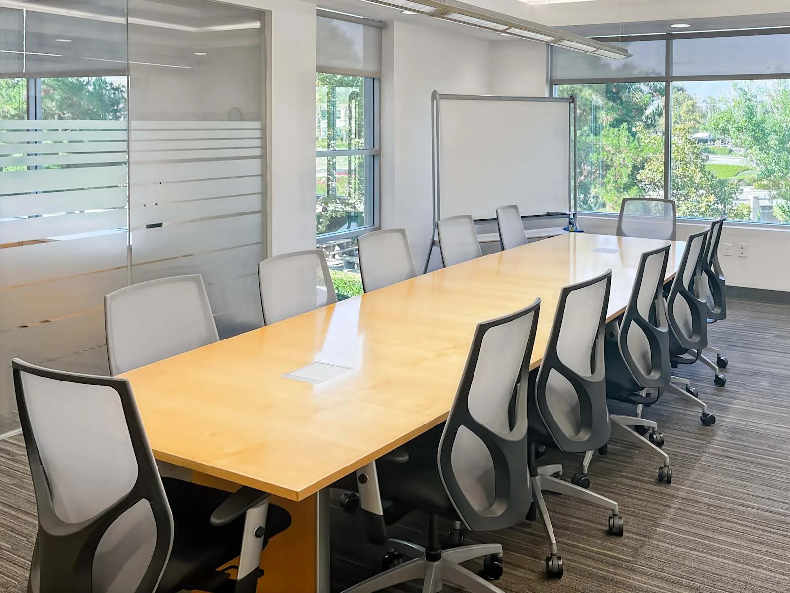 Regus CA, Riverside - Turner Riverwalk, Meeting room for 12 people, Riverside, CA